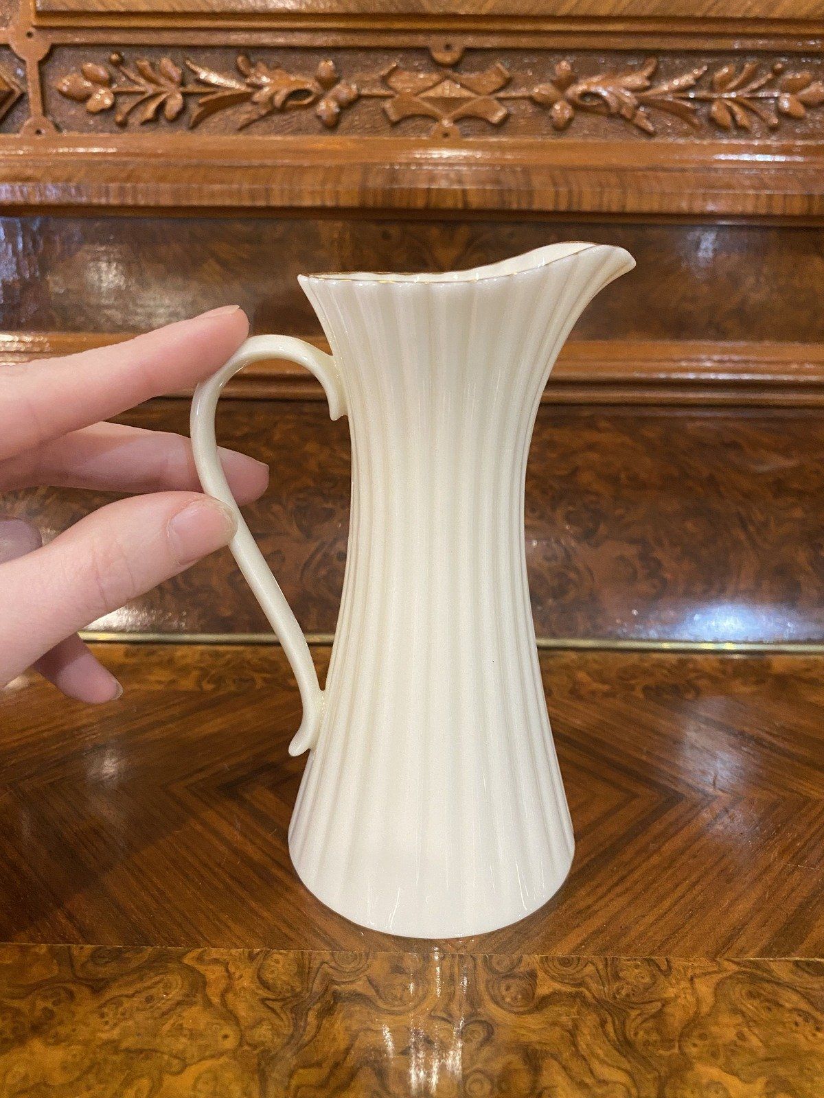 Lenox Bone+ Gold Rim Fluted Slim Milk Creamer 4