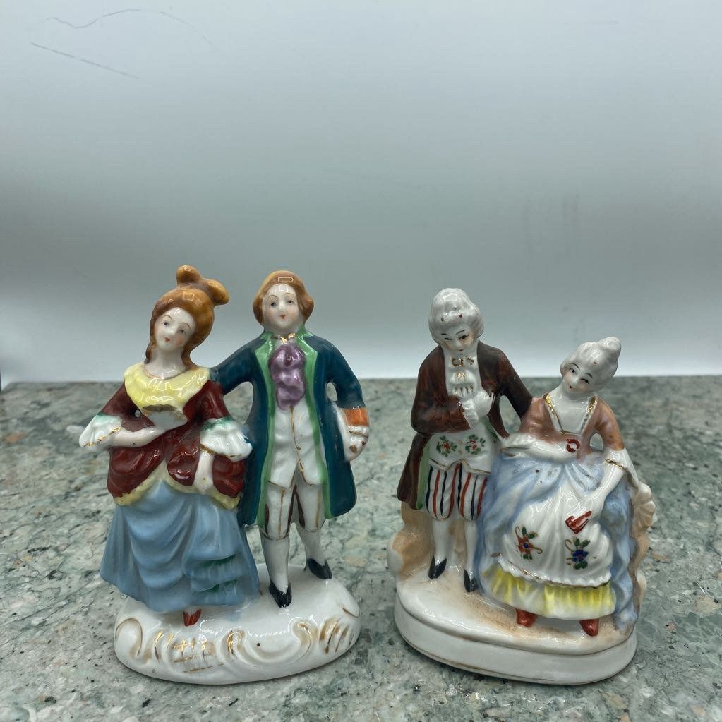 Occupied Japan Porcelain Courting Couple Figurine