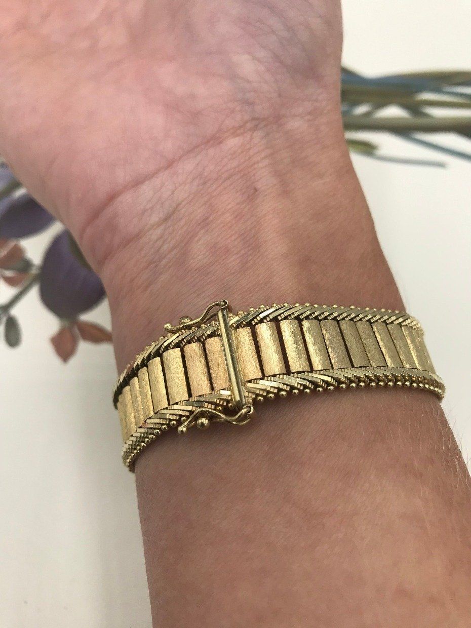 14k Gold Brushed Barrel Wide Link Bracelet w Granulated Edge 3