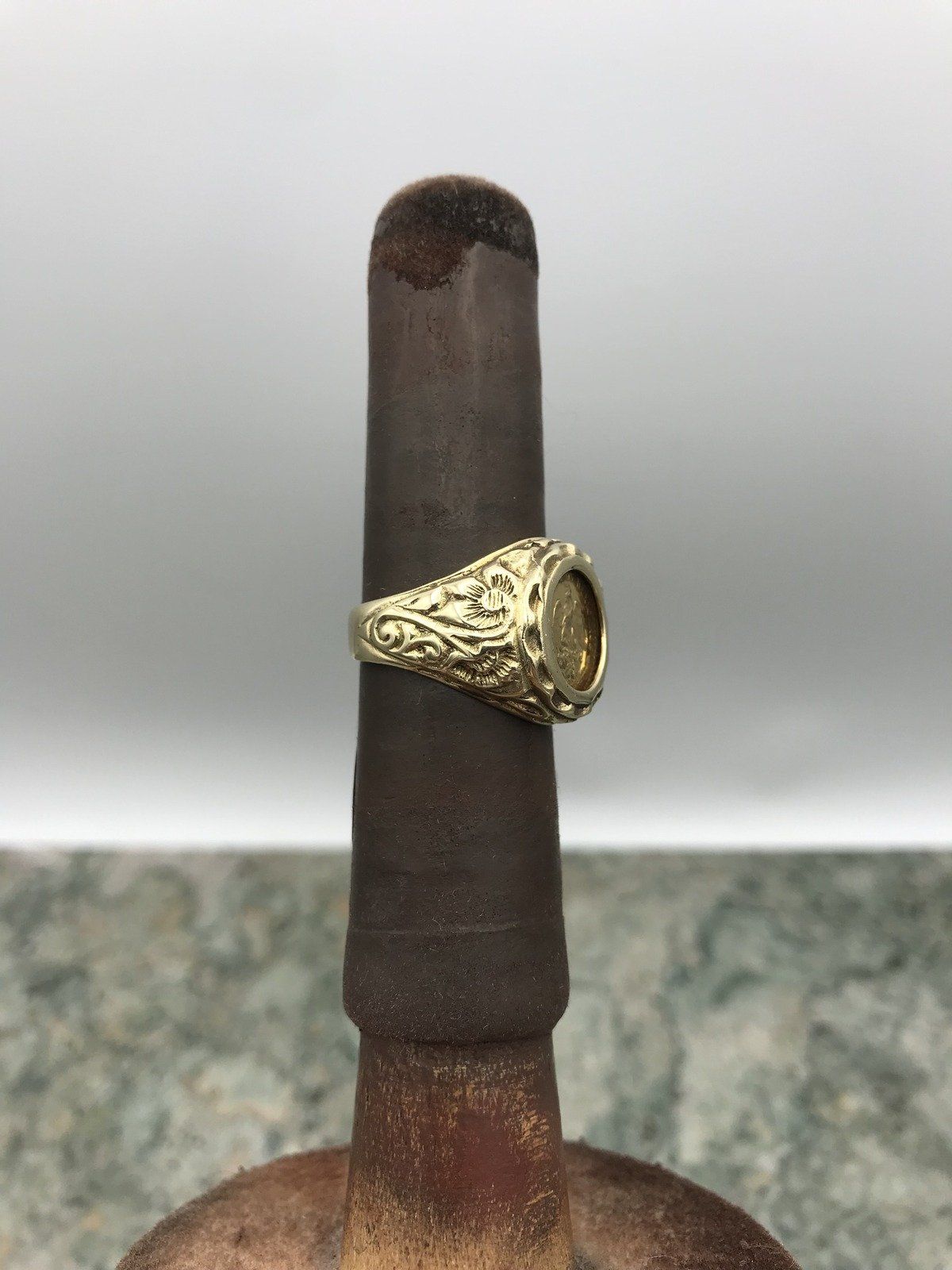 Gorgeous 14k Gold Set c.1945 Dos Pesos 21.6k Gold Coin Ring w Floral Carved Shoulders. Sz 7 3