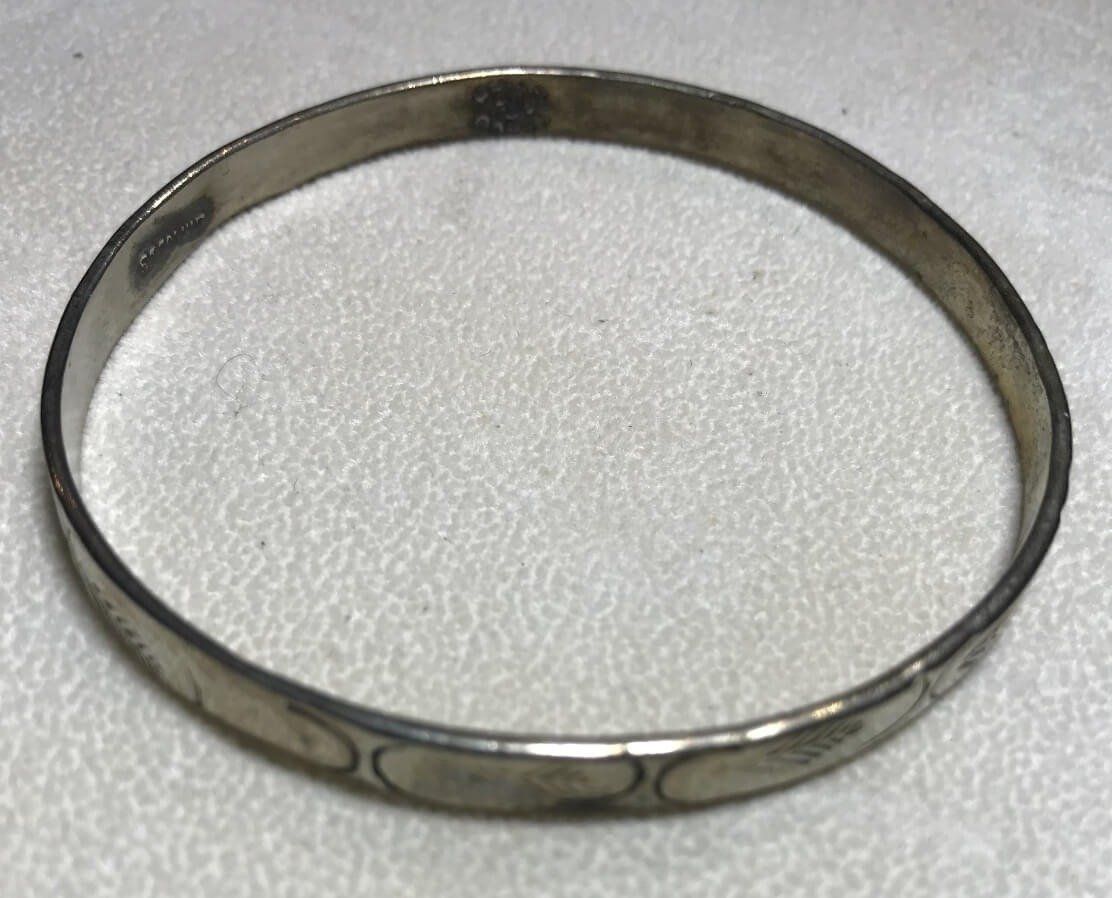 Sterling Silver Bracelet 2 1/2 Size
