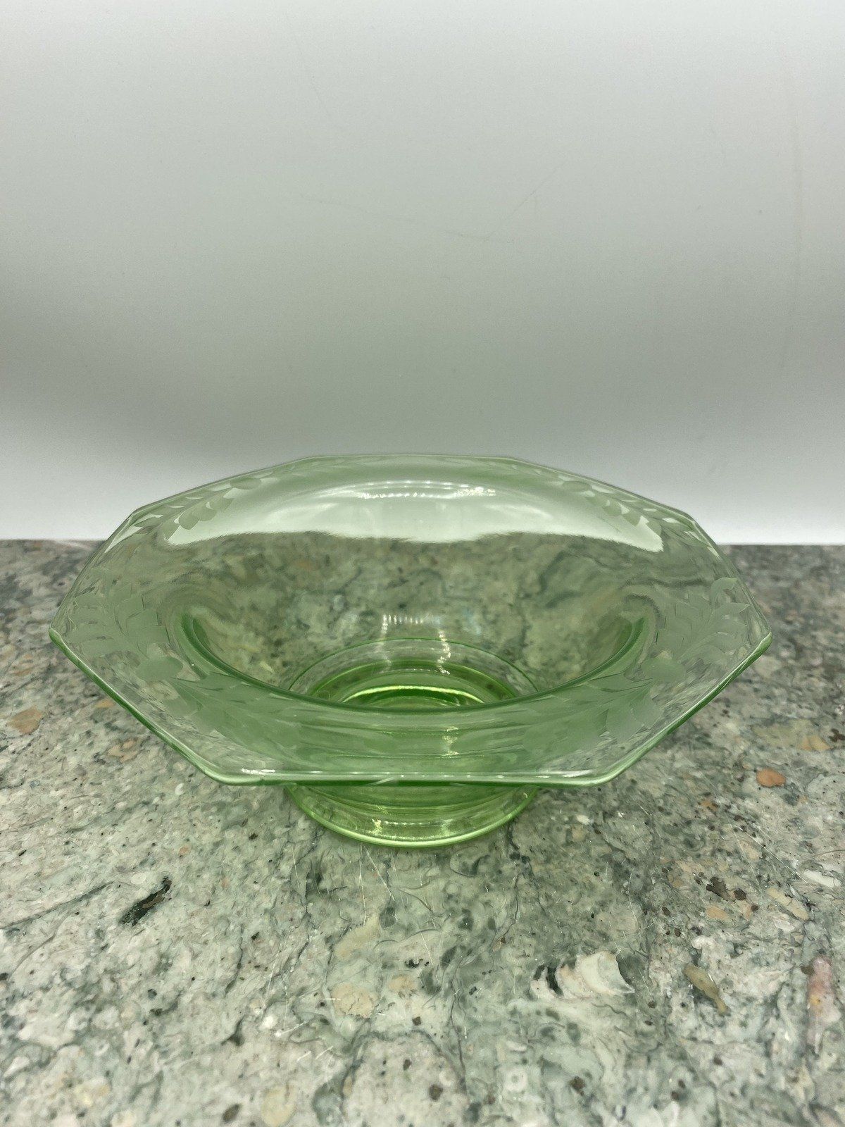Vintage Etched Frond Edge Uranium Depression Glass Octagonal Serving Bowl 2
