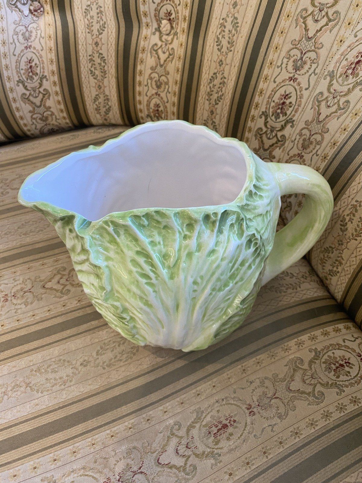 Vintage 1.25 Qt Cabbage Leaf Majolica Squat Drink Pitcher 2