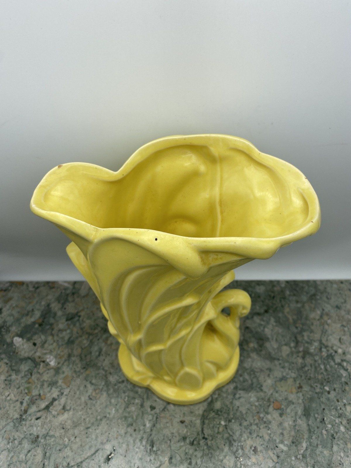 Vintage MCM 9 Yellow McCoy Pottery Swan Cornucopia Pottery Vase 5