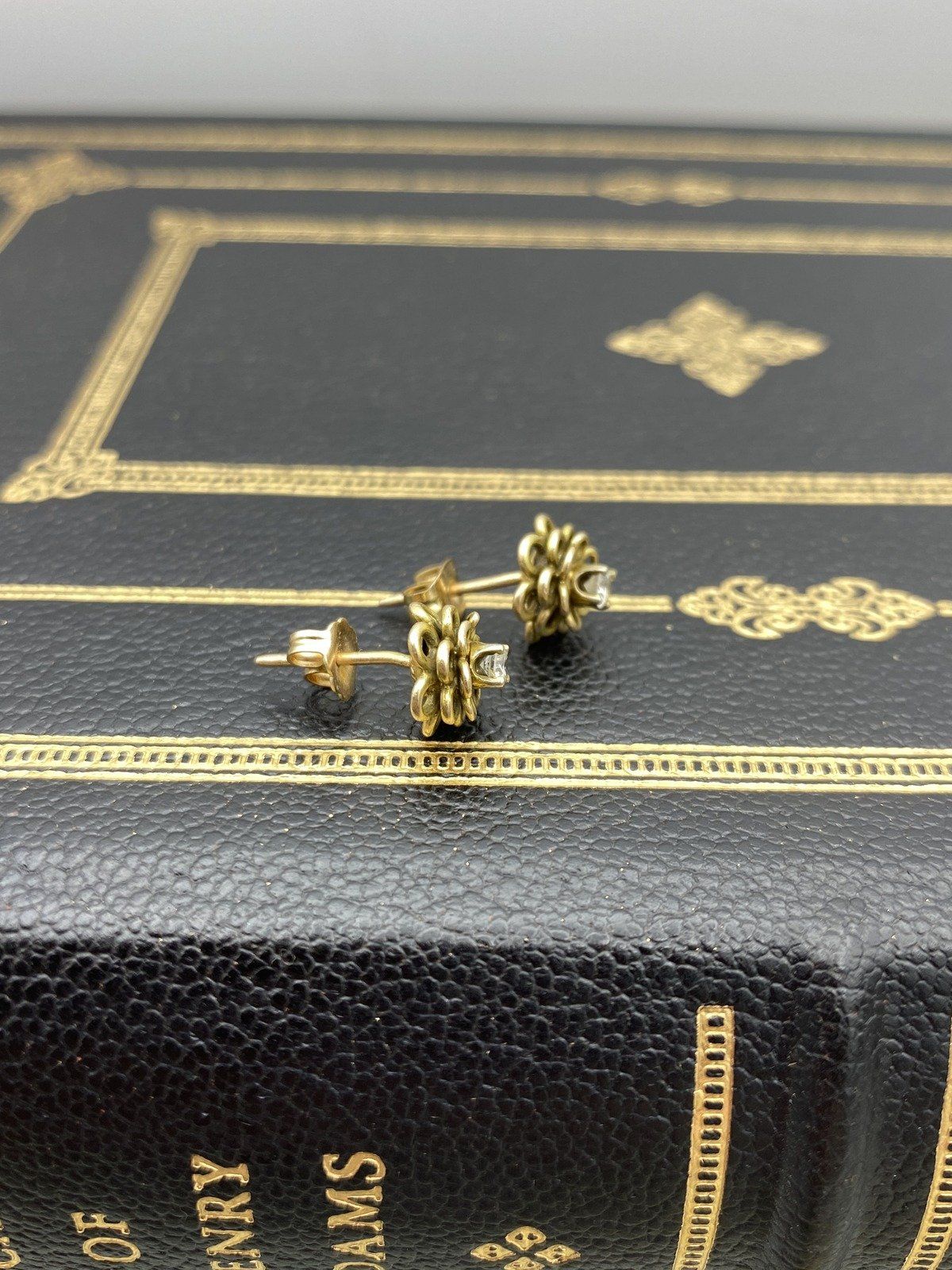Antique 14k Gold Layered Wire Bloom .2ctw Diamond Stud Earrings 5