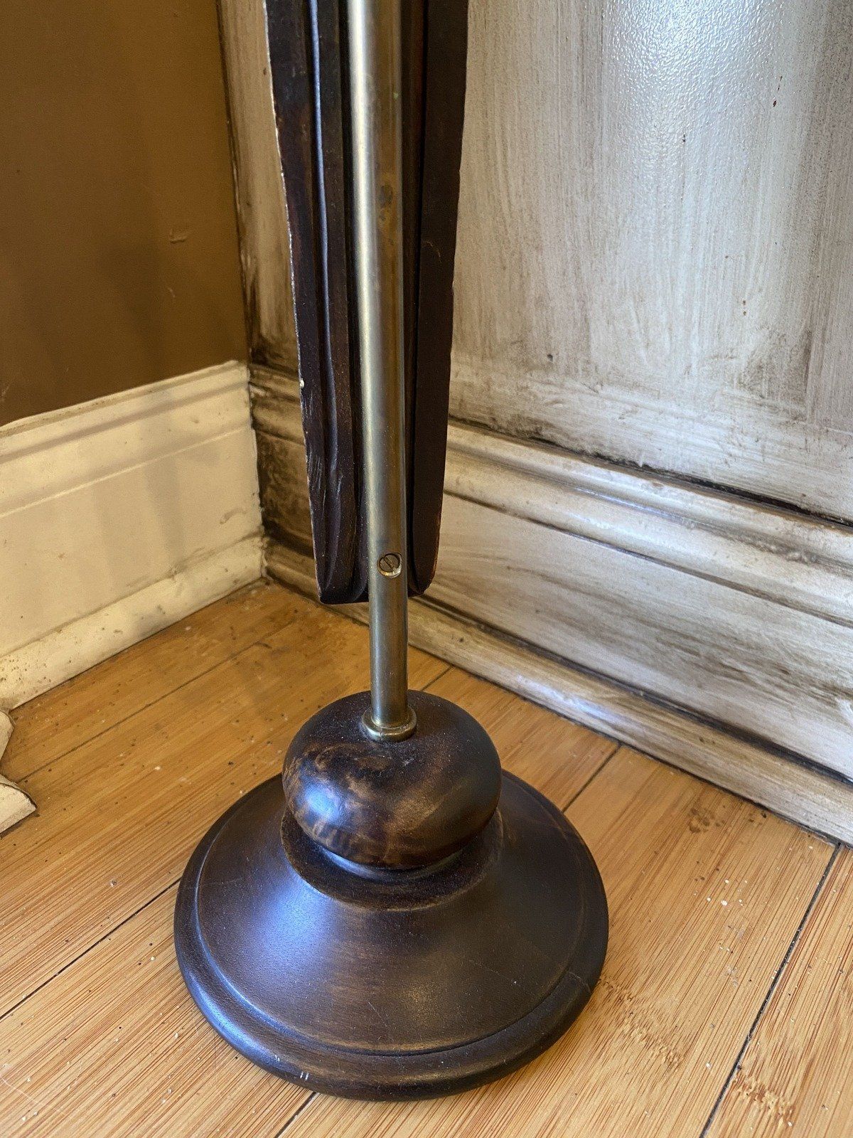 SARREID LTD Hand Carved Wood Bird on Brass Cage Stand 6