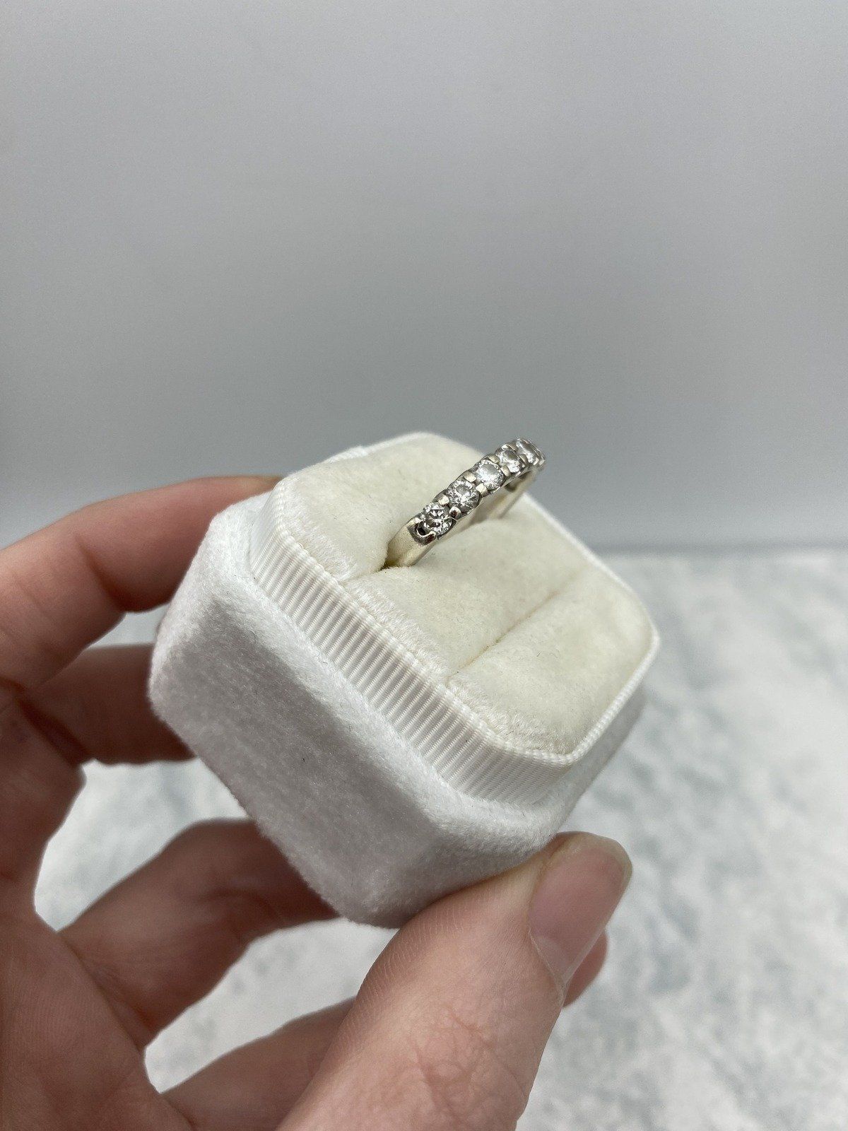 Ladies 14k Gold Round Pave Set 1.35ctw Diamond Ring Band 4