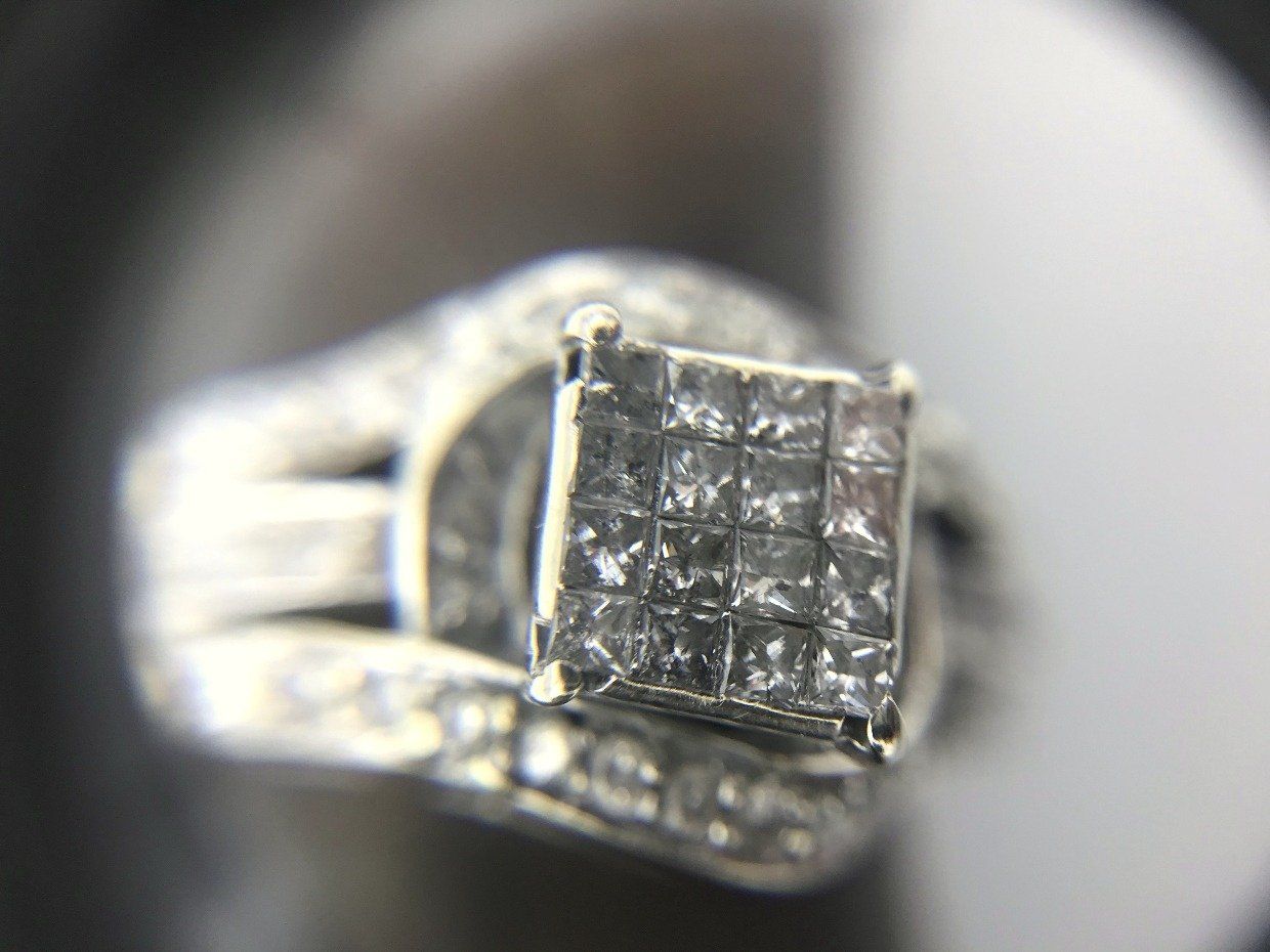 14k White Gold 2ctw Diamond Illusion Engagement Ring 3