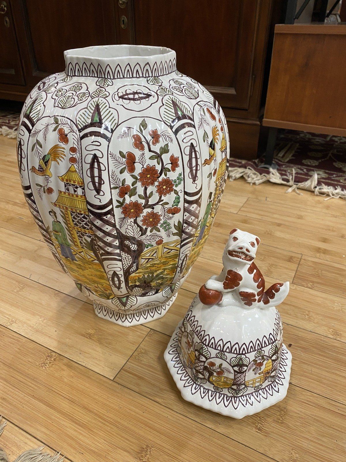 Antique Italian Made Japanese Influenced Figural Stoneware Ginger Jar w Foo Dog  Lid 2