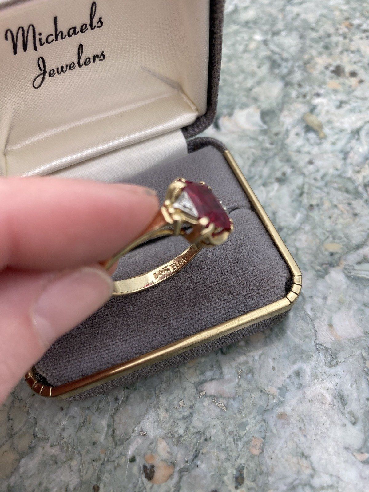 Men's Antique 14k Gold Ruby Red Glass Ring w Handsome Setting + Diamond Shoulder Detail #3132 9