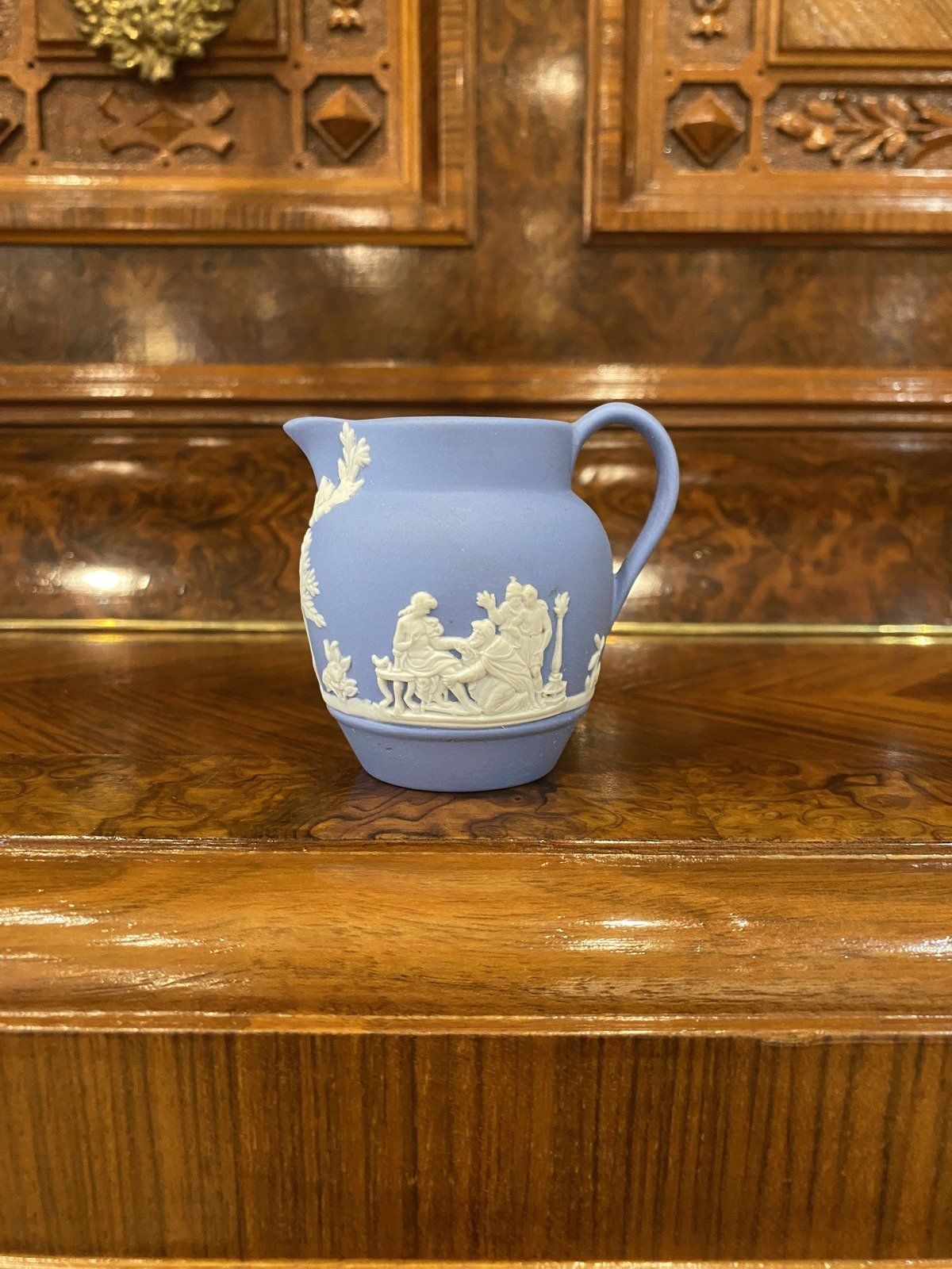 Vintage c.1963 Mini Wedgewood Jasperware Creamer 7