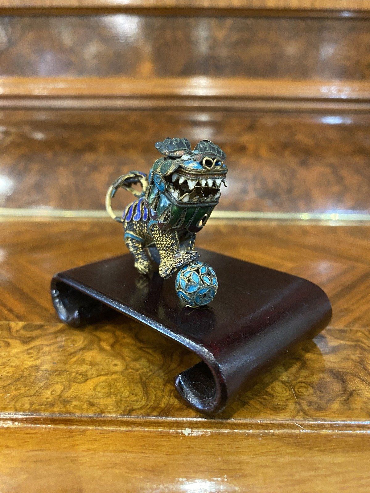 Antique Imported Gilt Enamel Chinese Foo Dog w Wooden Feng Shui Stand + Moving Head