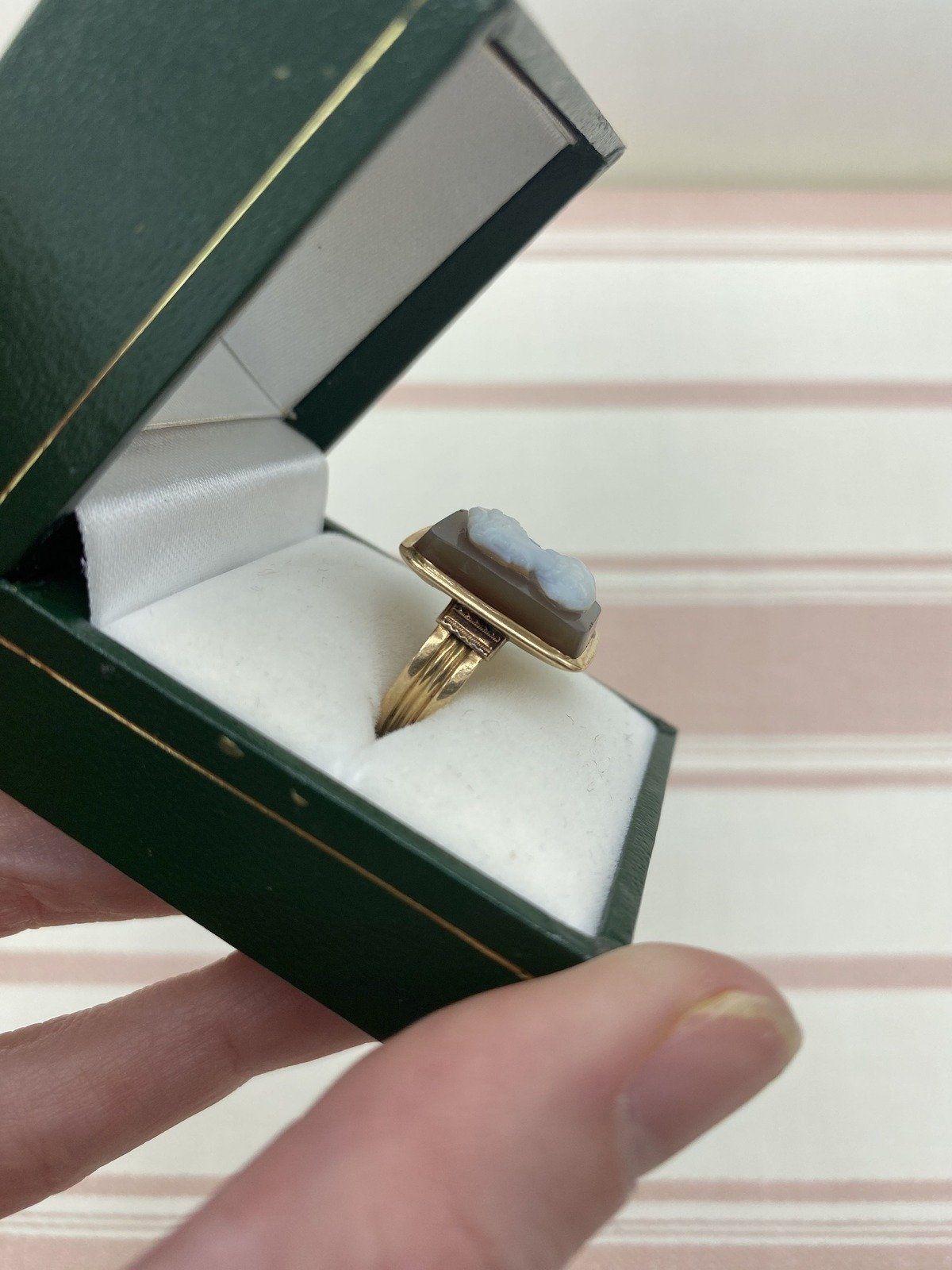 Antique 14k Rose Gold Rectangular Left Facing Sardonyx Cameo Ring 3