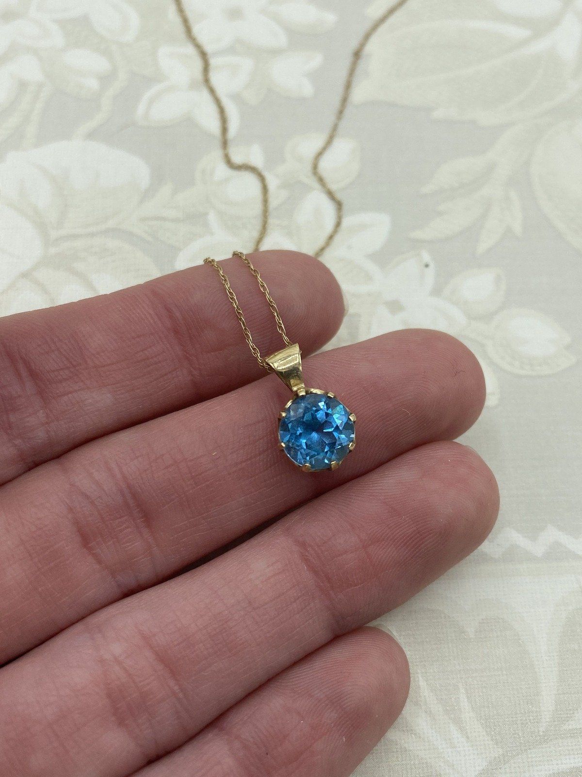 Lovely 14k Gold Deep Blue Topaz Solitaire 18L Drop Necklace 2