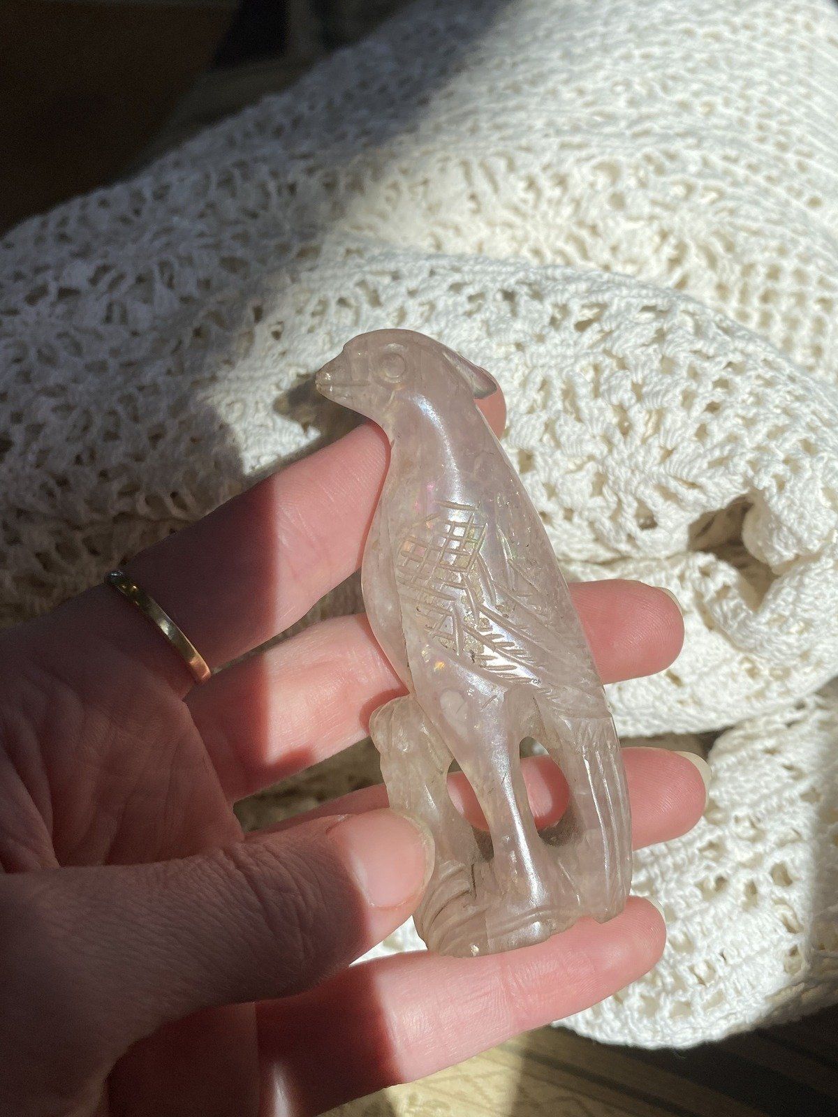 Hand Carved Rose Quartz Parrot/Cockatoo 4