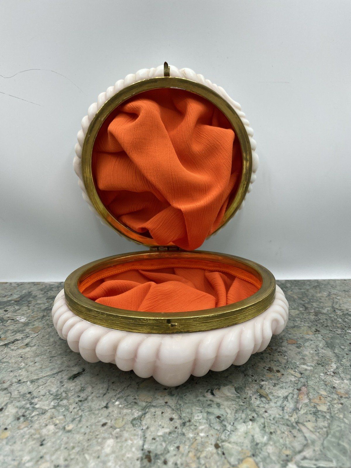 Wave Crest Puffy Jewelry Box 2