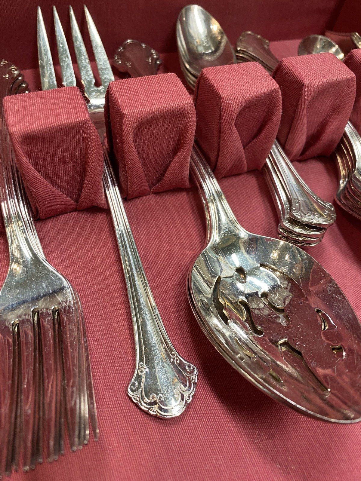 Towle Silver Plated 4 Place Setting + 29pc Flatware Set + Box 2