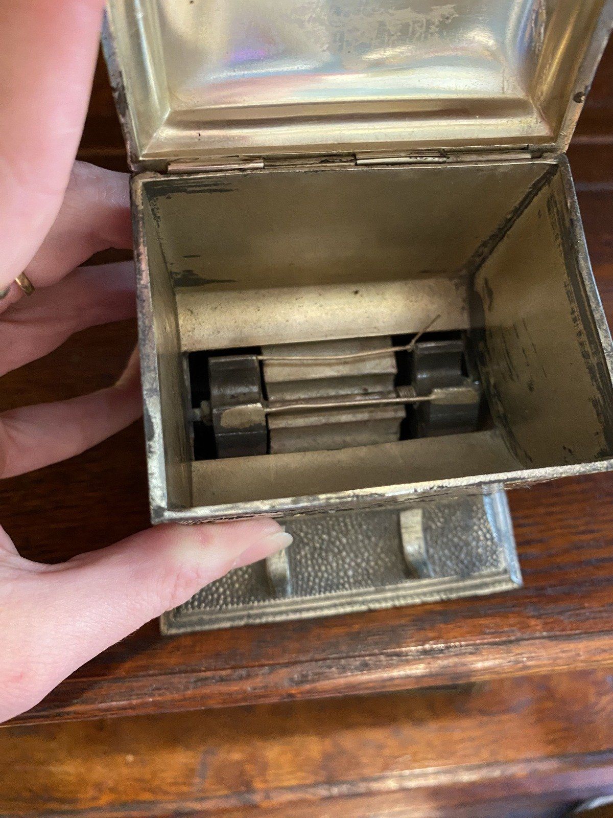 Antique c.1910/20s Silver Plated Functional Cigarette Dispenser w Hunter's Motif + Fauna Etching 6