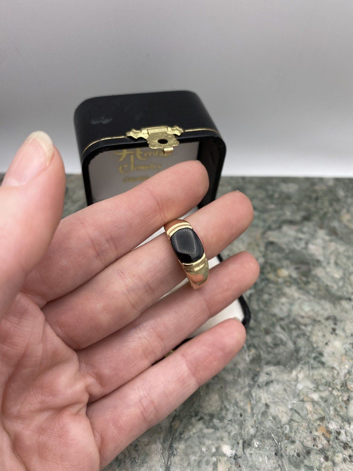 Gents Vintage 14k Gold Flush Set Minimalistic Onyx Ring 6