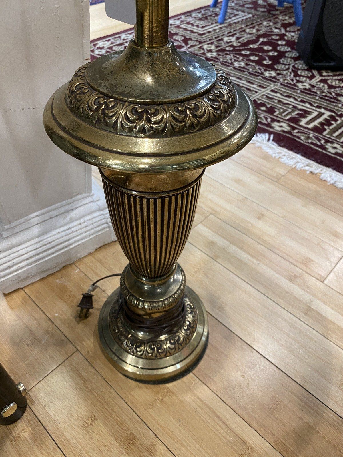 Pair of Stiffel Heavy Brass Table Lamps 4