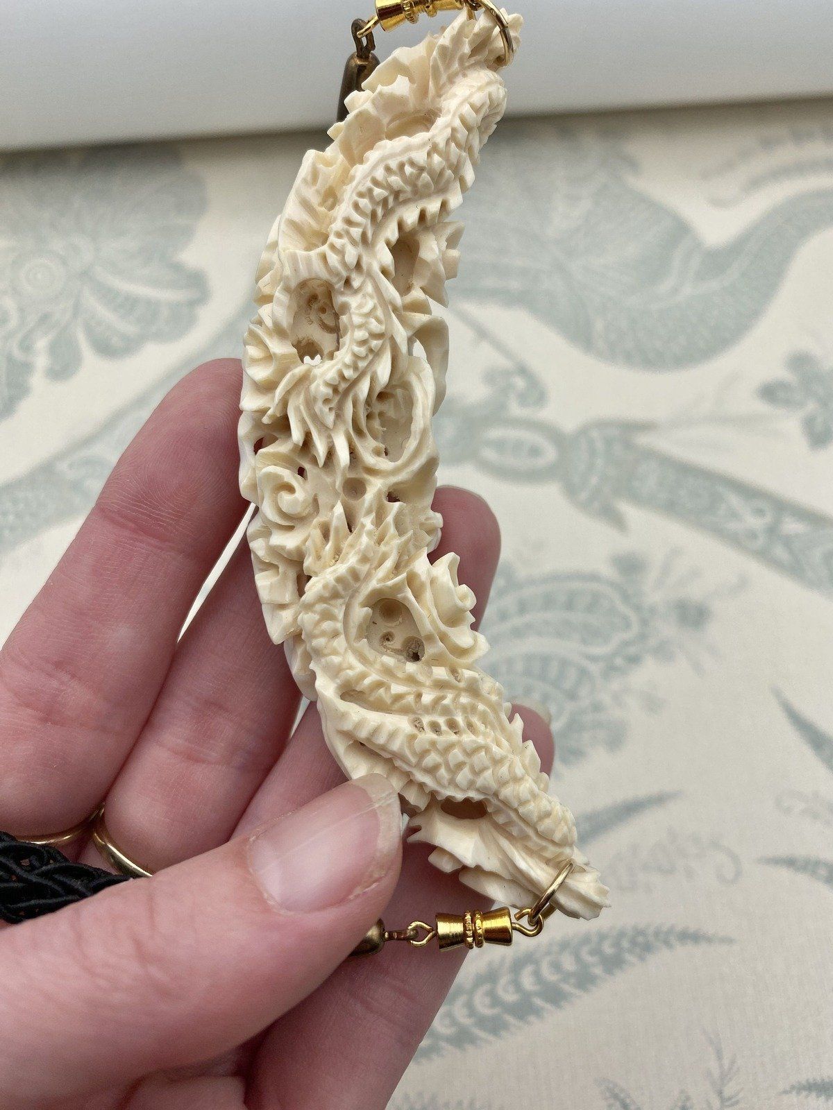 Vintage c.1950s Converted Carved Bone Double Dragon Necklace 6