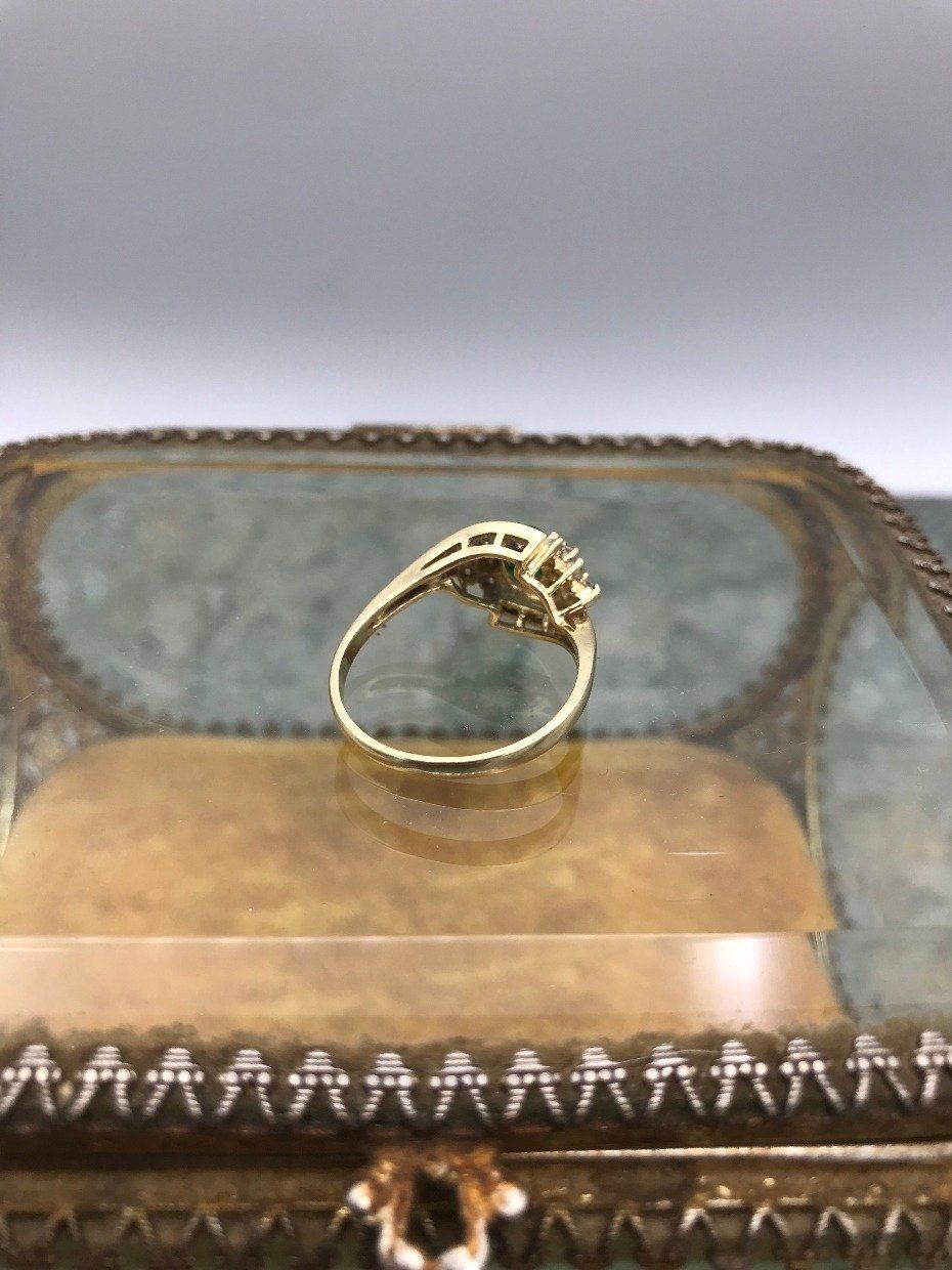 14k Gold .4ct Emerald + Diamond Eye Ring 3