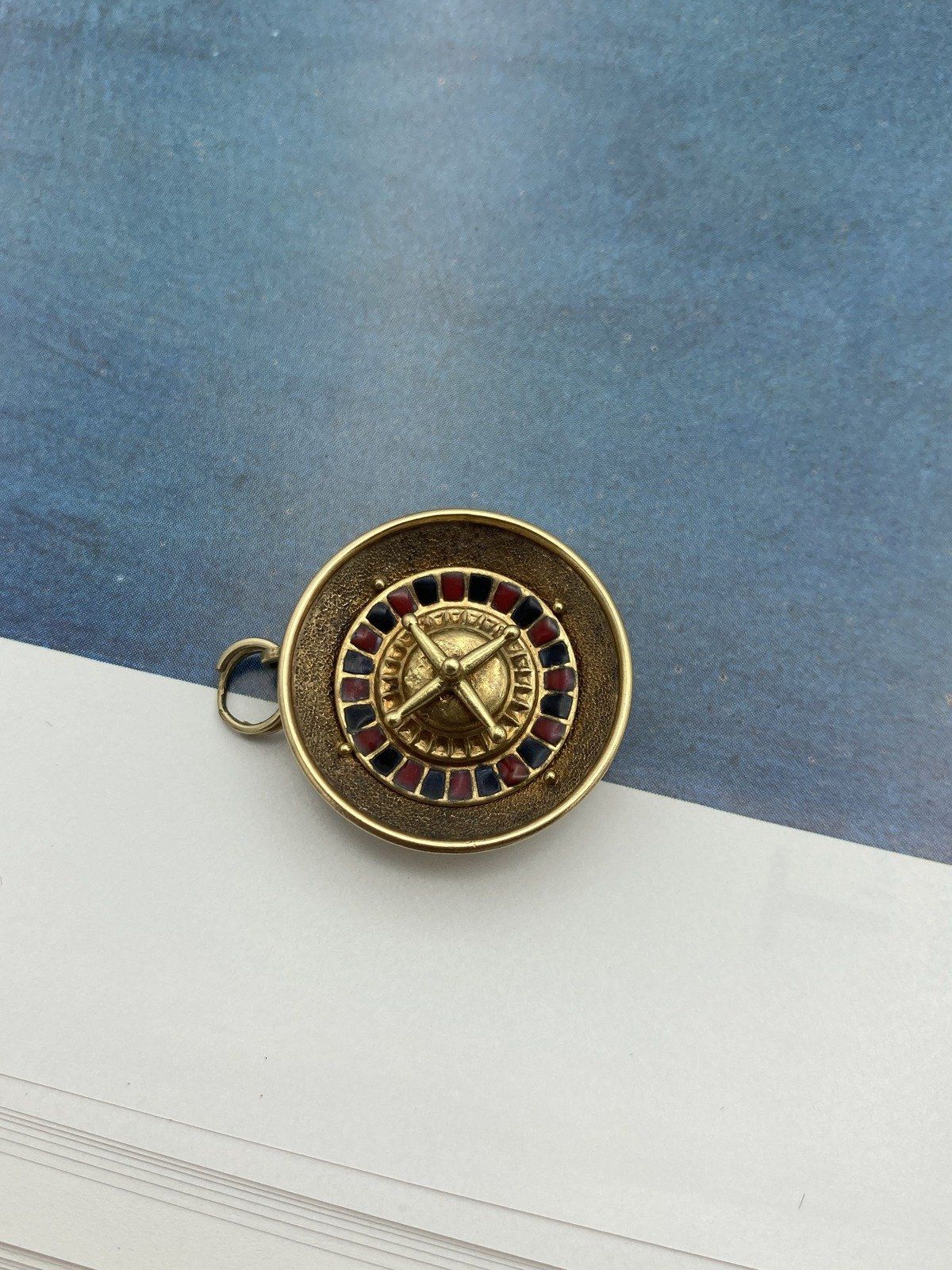 Cool Kinetic 18k Gold Vintage Mid Century c.1950s Roulette Wheel Casino Charm w Enamel Details + Green & Blue Chalcedony Posterior 5