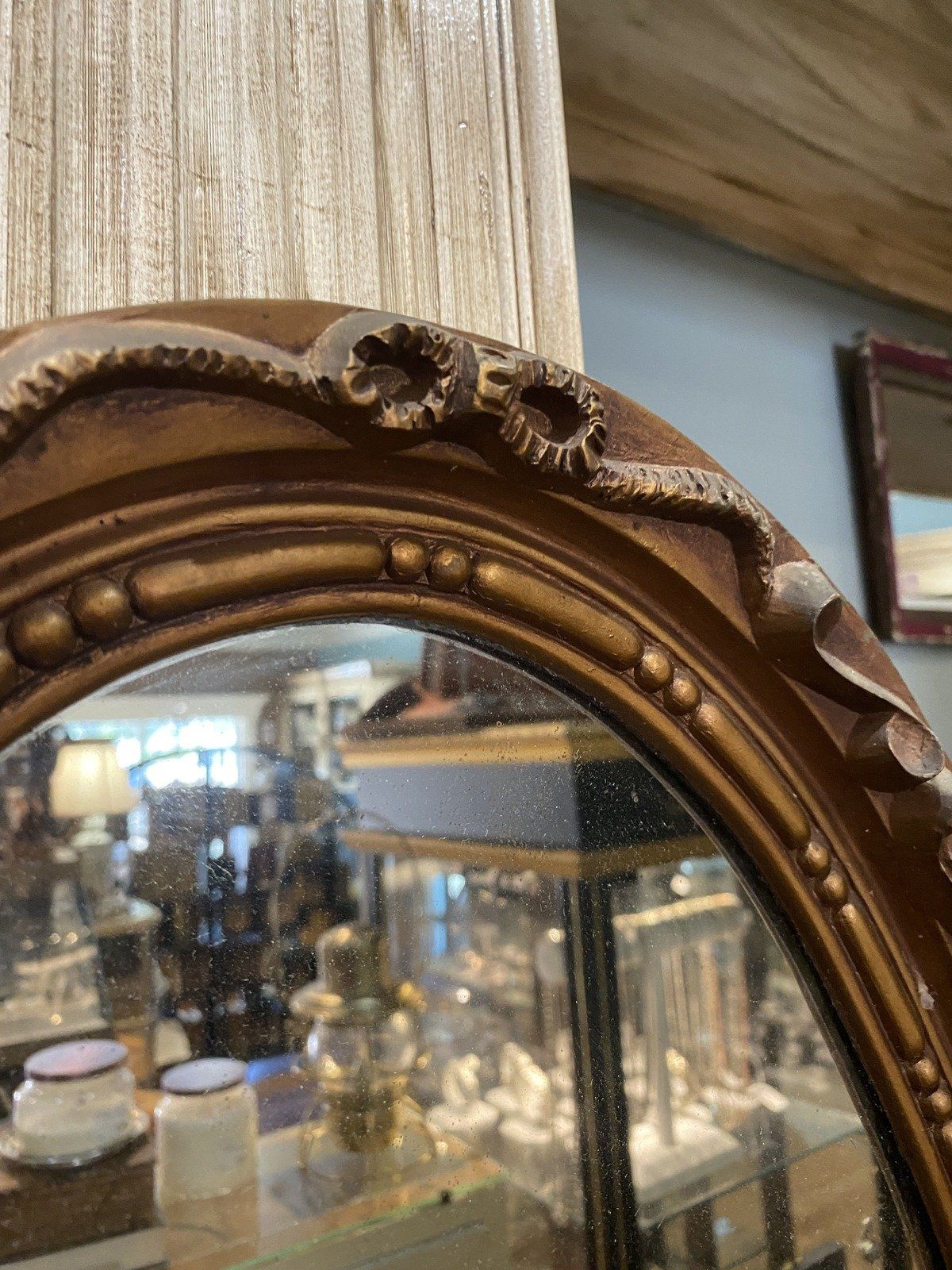 Large Oval Vintage Mirror w Molded Frame (36.5x18.5) 5