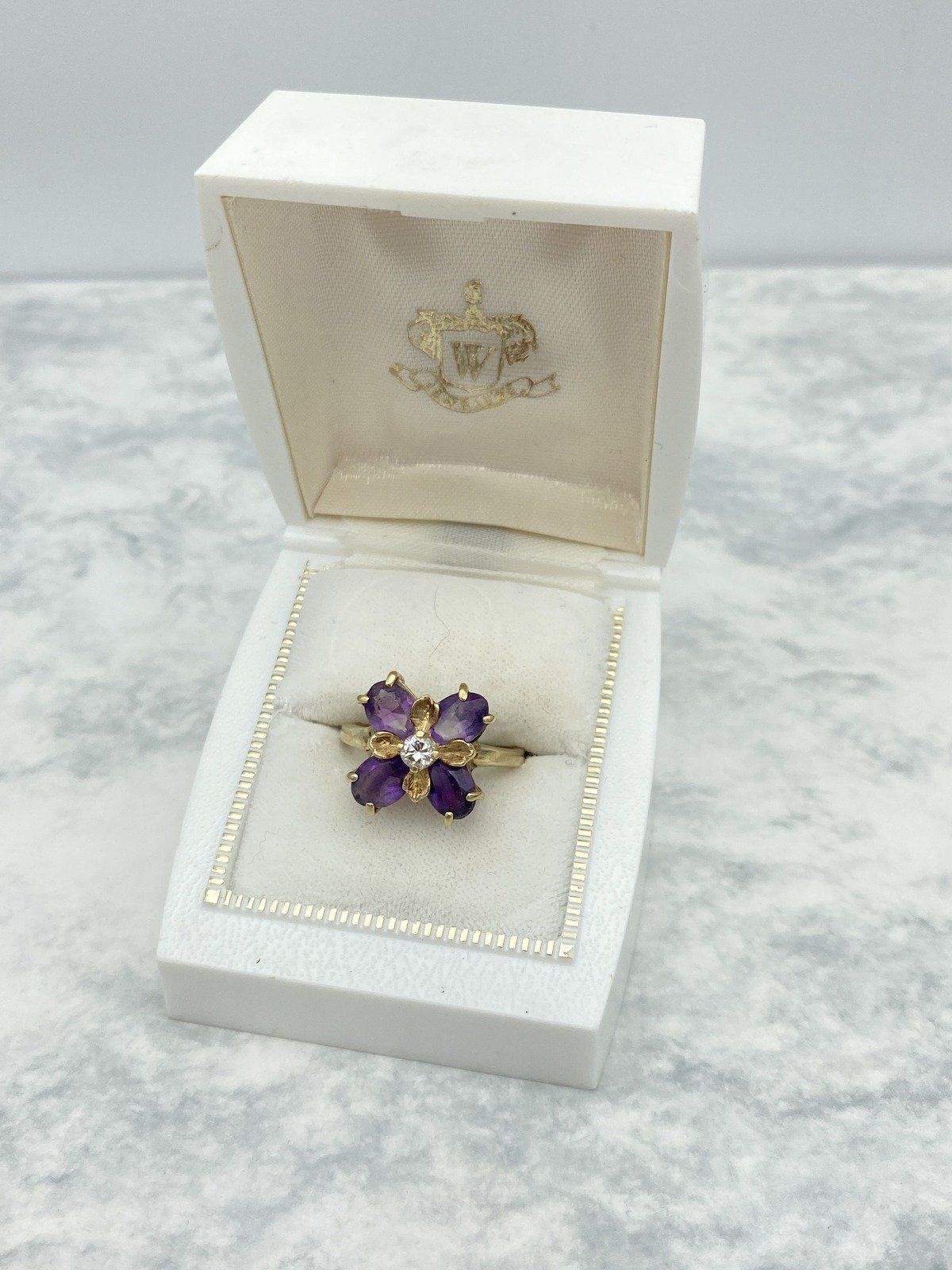 Vintage c.1950s 10k Gold 4 Petal Amethyst + Diamond Clover Ring w Brushed Leaf Secondary Detail 7