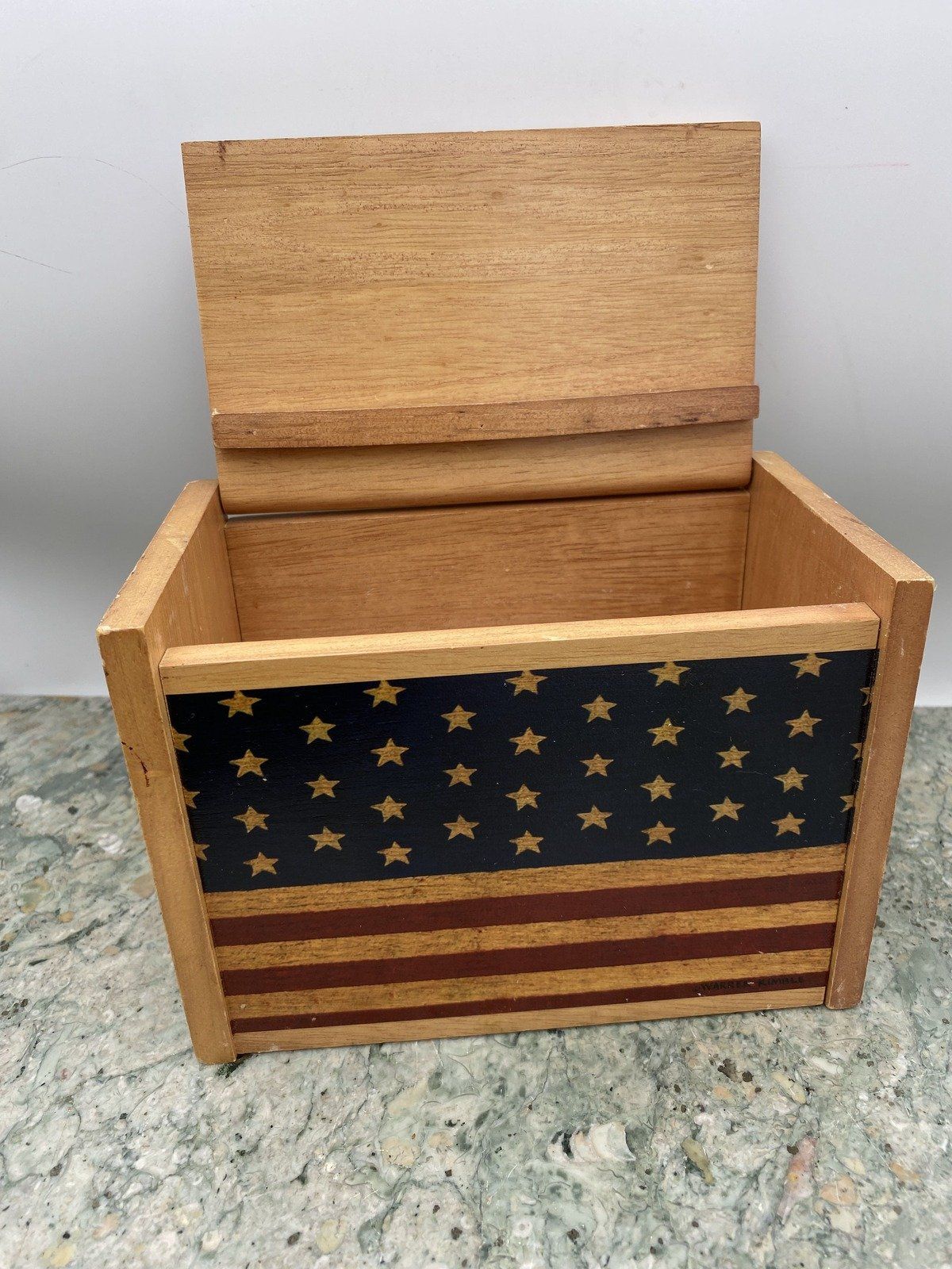 Americana Themed Wooden Storage/Tobacco Box 2