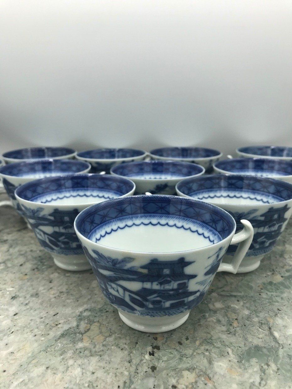 Set of 11 Mottahedeh Vista Alegre Canton Blue Tea Cups