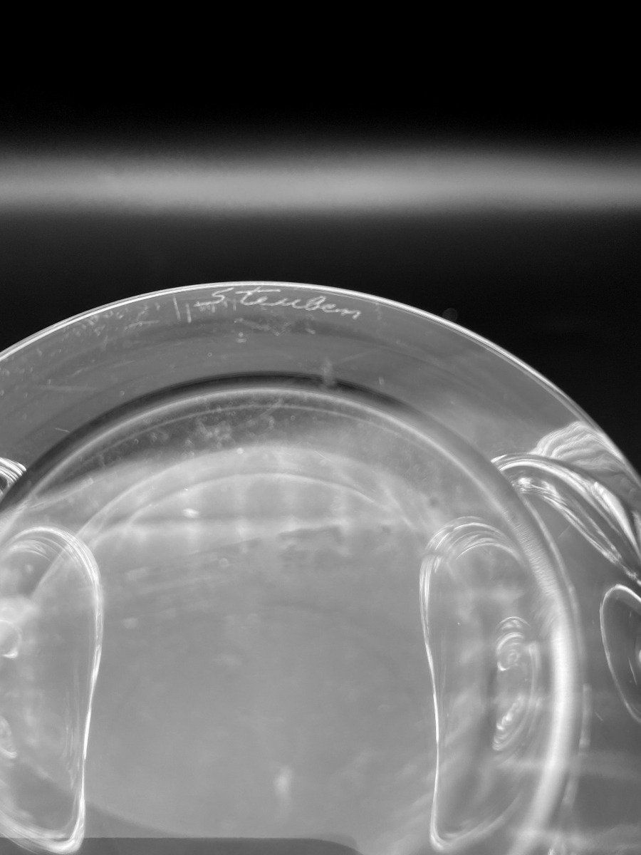 Steuben Vase with Nips 4