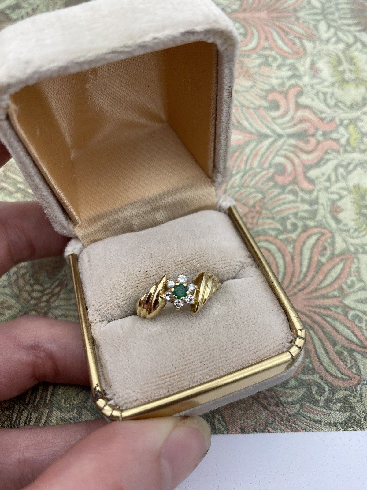 Vintage 14k Gold Emerald + Baguette Diamond Burst Ring w Taper Cupped Shoulders #2533 6
