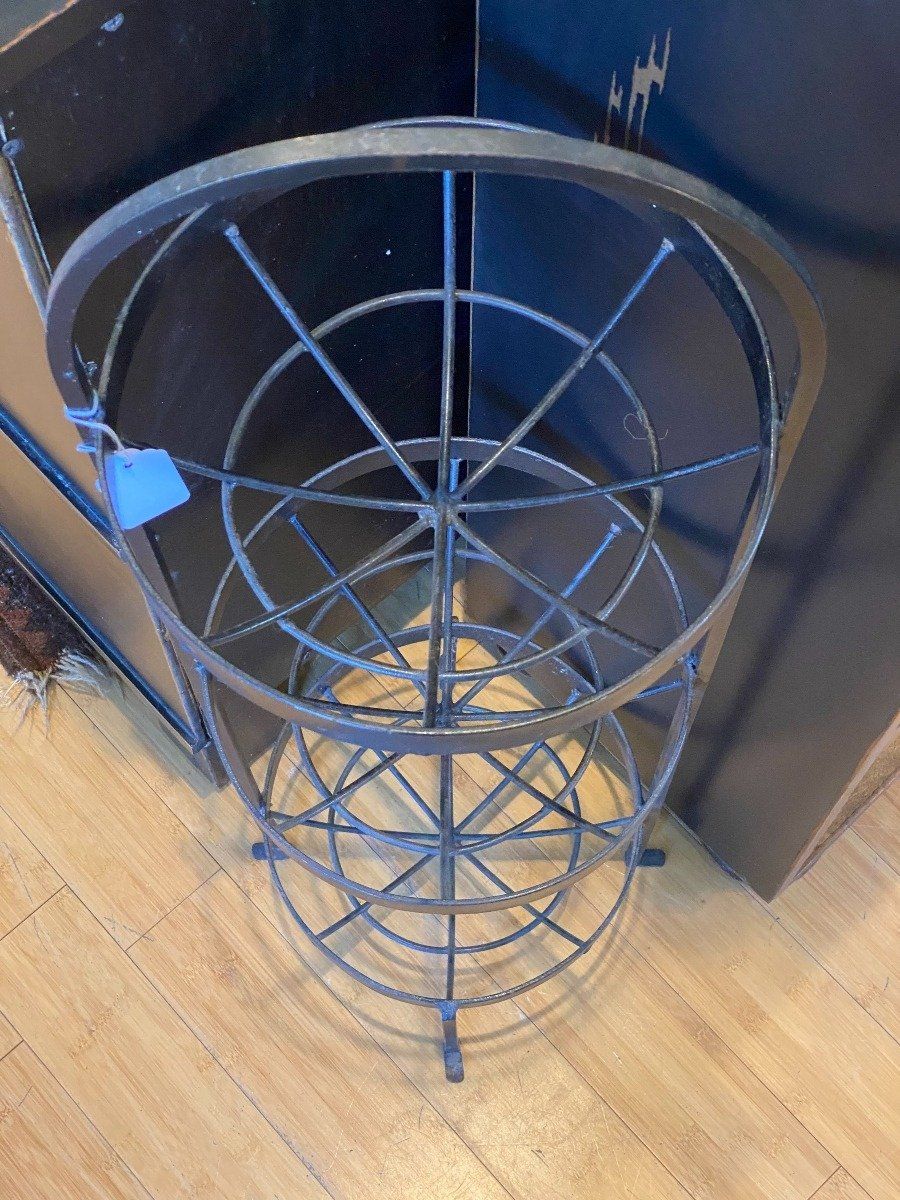 Metal Stand with 3 Bowls 3