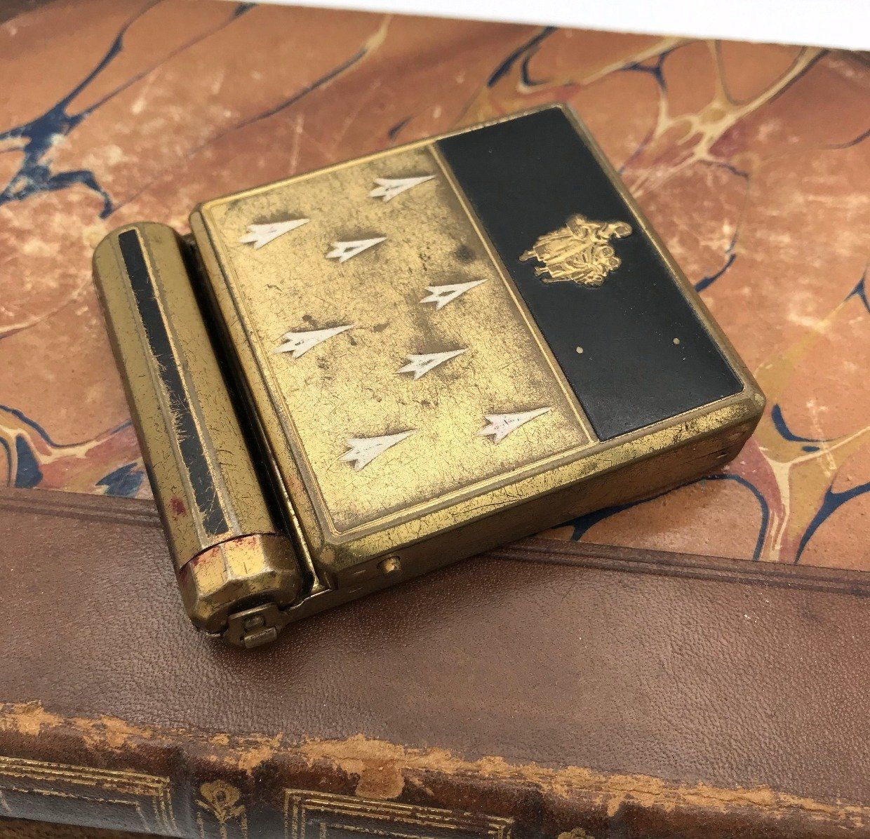 Vintage Yardley Powder and Lipstick Art Deco Compact 2