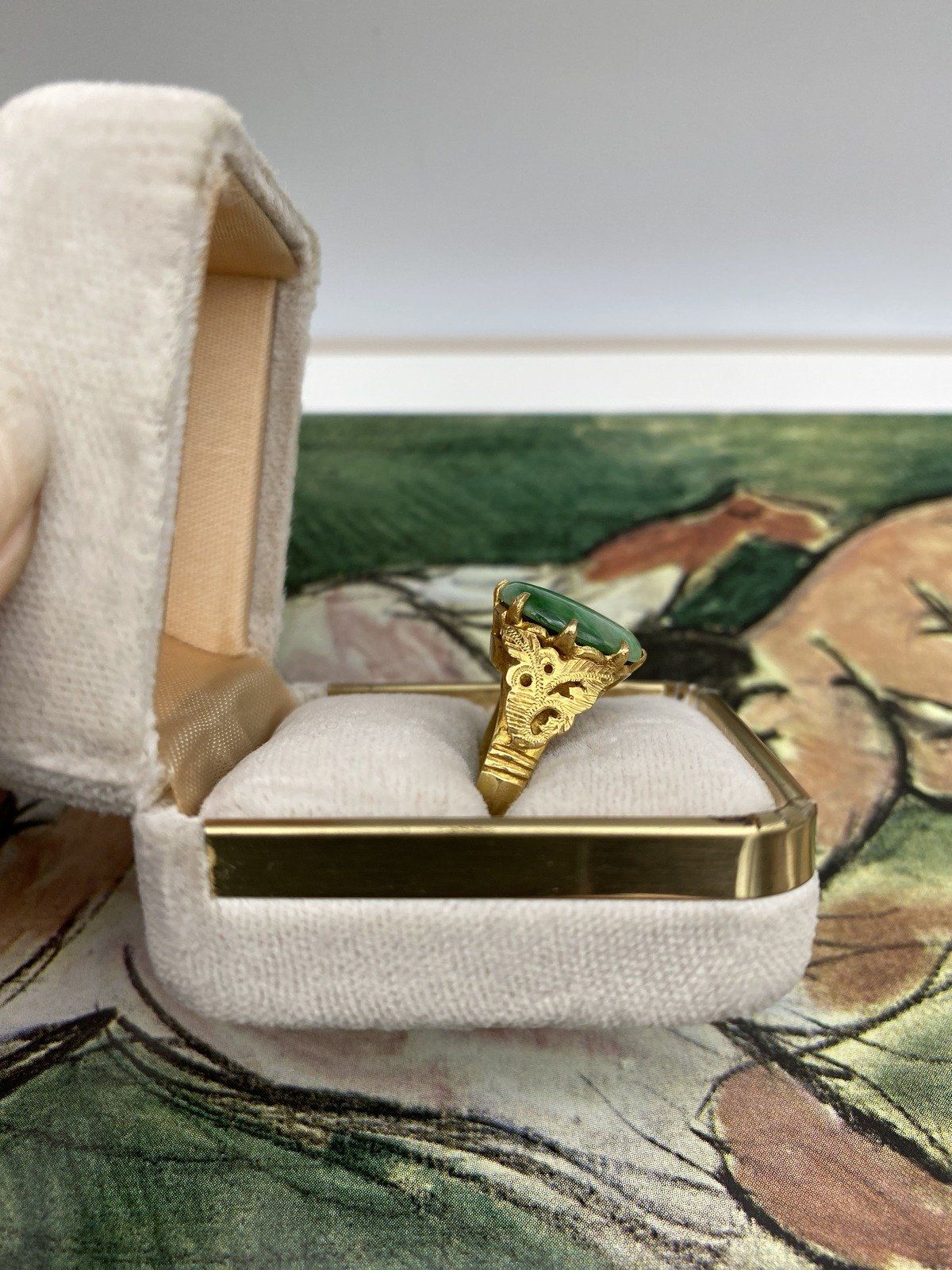 Antique 22k Gold Natural Jade Ring w Fauna Shoulders #2804 2