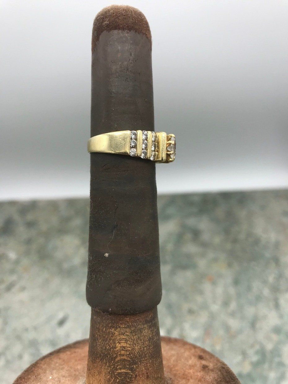 14k Marquise Center Channel Set Shoulder Diamond Ring 2