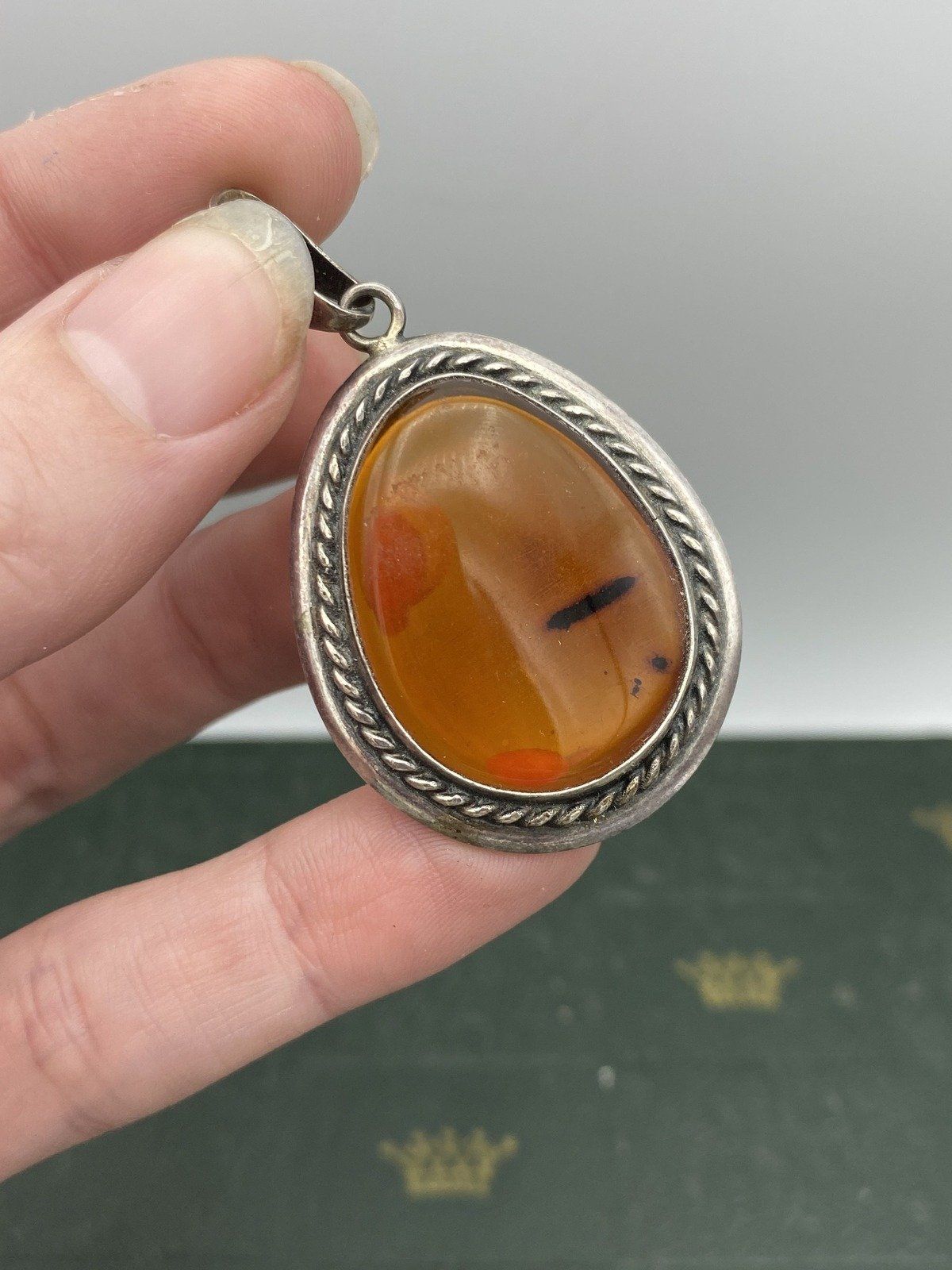 Lovely Sterling Silver Baltic Amber Drop Pendant 3