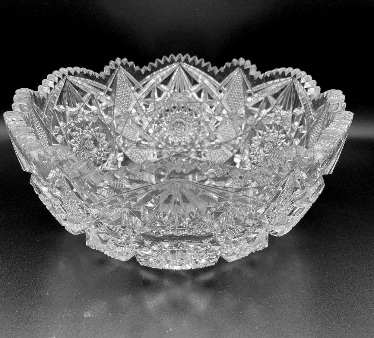 10 Cut Crystal Serving Bowl