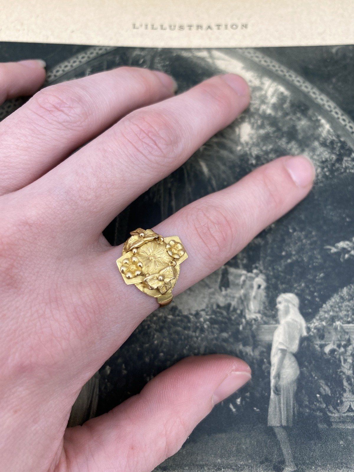 Antique 18k Gold Eastern Champa + Purslane Floral Motif Ring 3