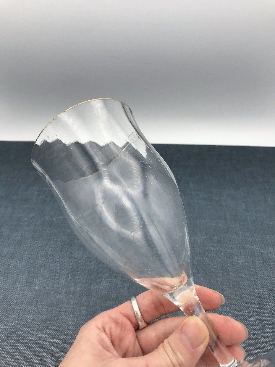 Single Clear Spiral Crystal Gold Rim Glass 3