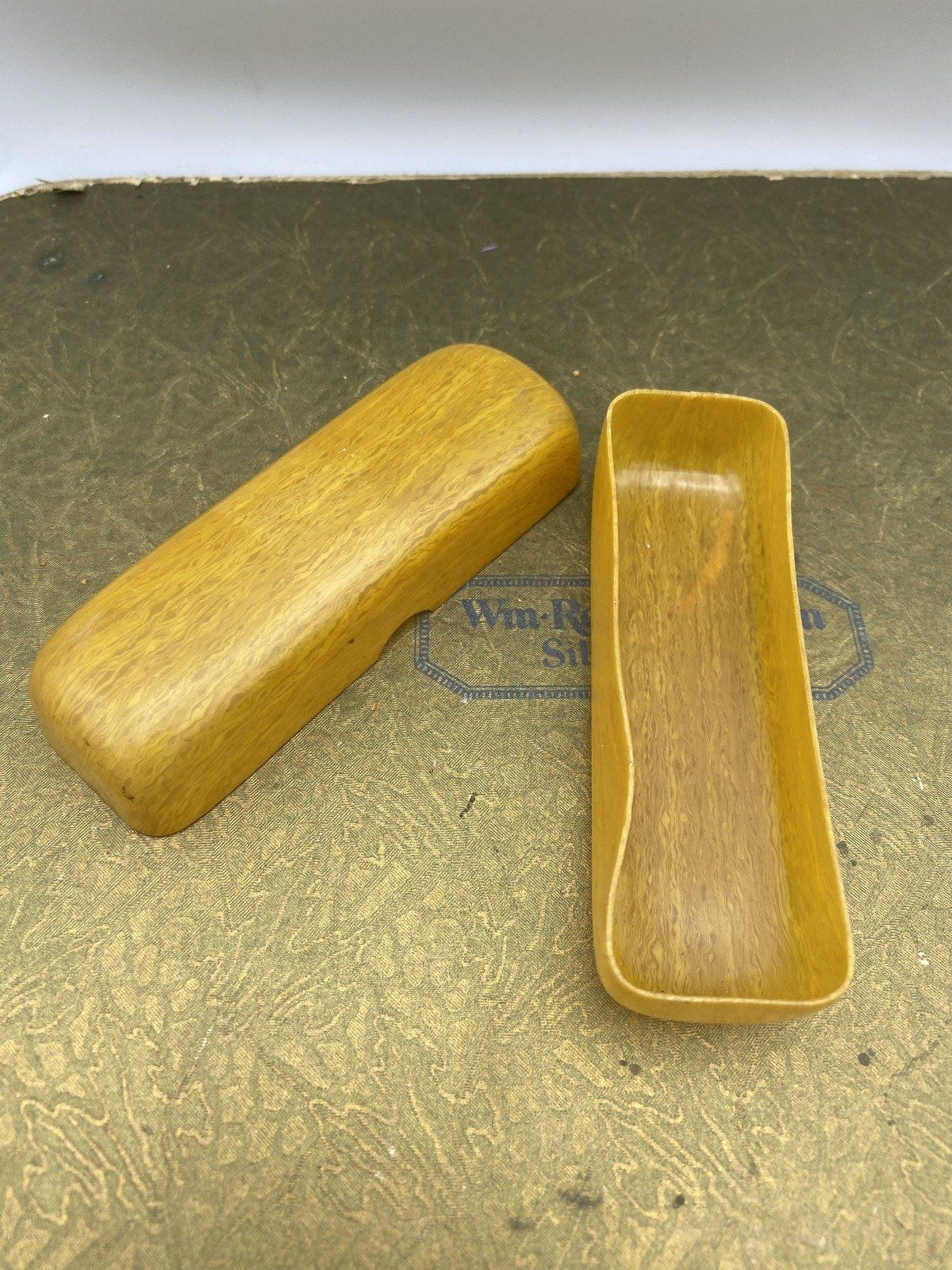 Vintage c.1940s Butterscotch Bakelite Storage Box 523 2