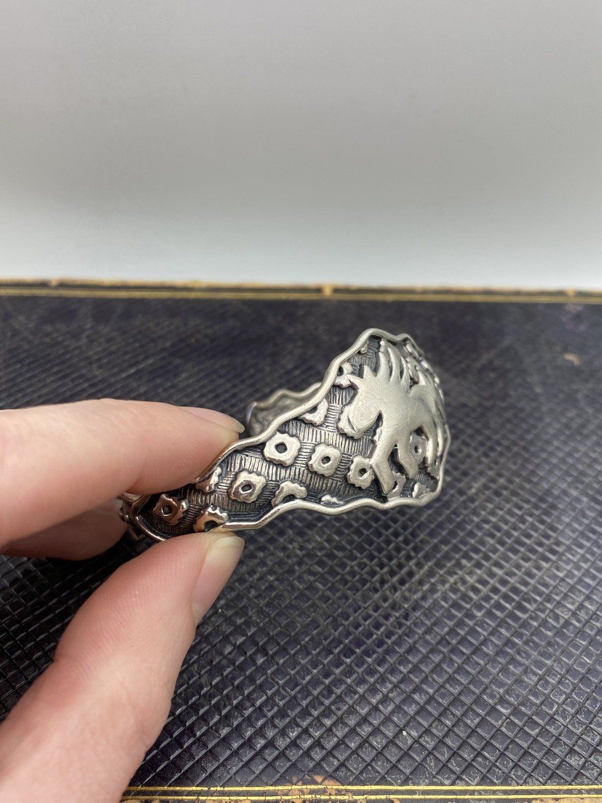 Signed Sterling Silver Native American Horse Motif Cuff Bracelet #2473 3
