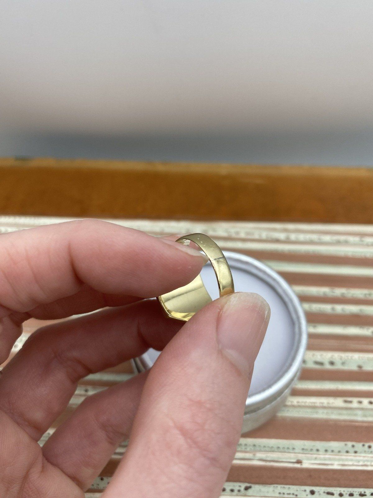 Vintage 14k Gold Scroll Work D Initial Signet Ring 4