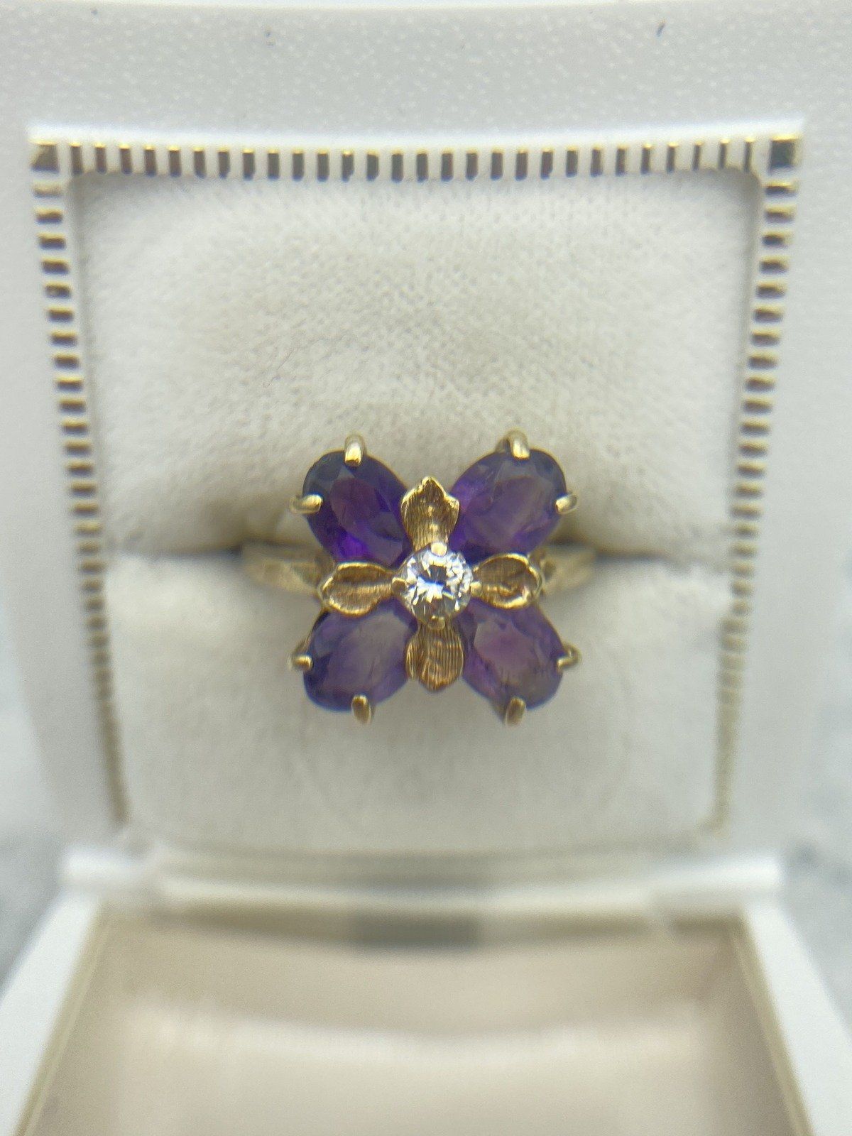 Vintage c.1950s 10k Gold 4 Petal Amethyst + Diamond Clover Ring w Brushed Leaf Secondary Detail 10