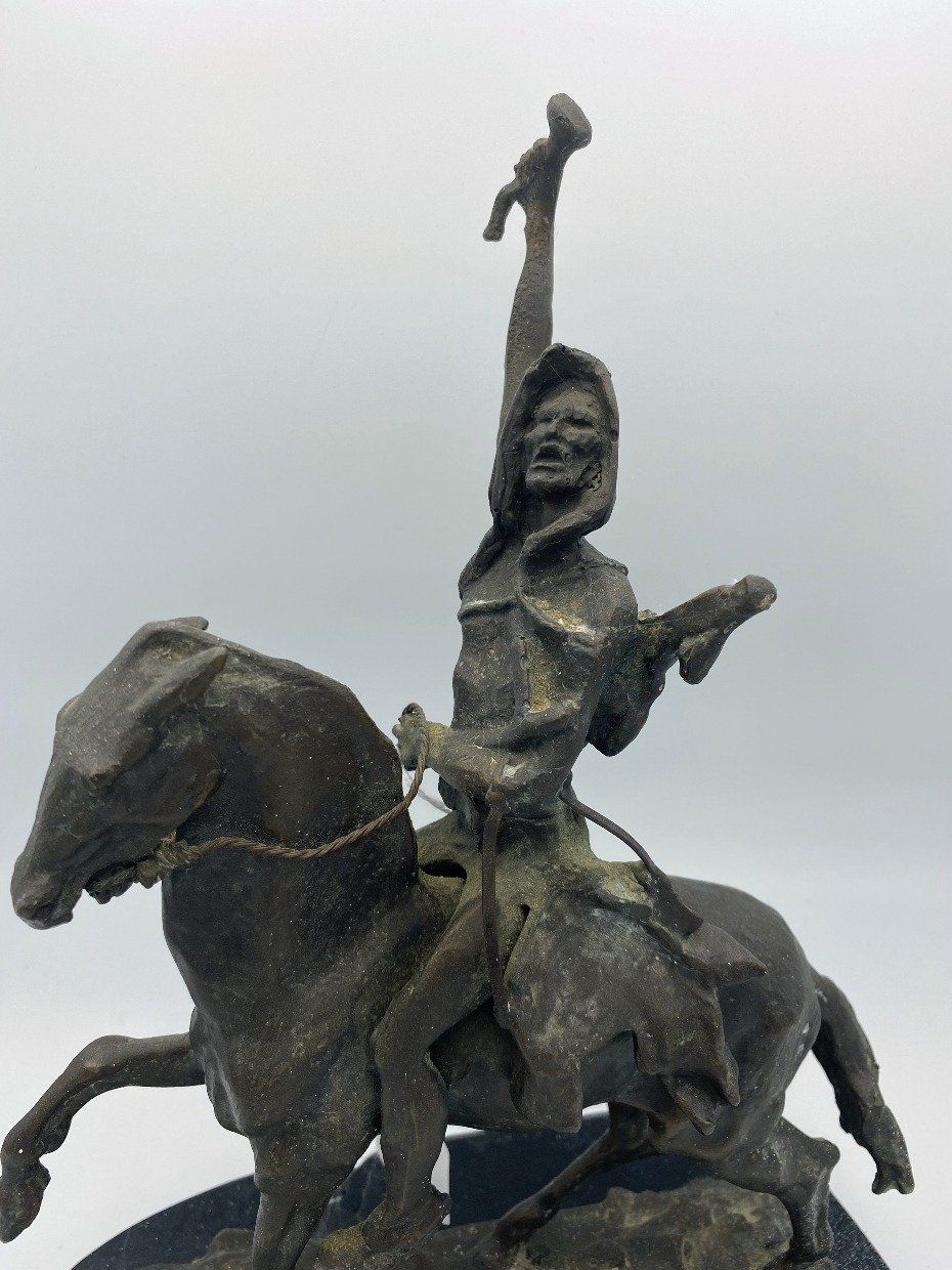 Vintage Frederic Remington Scalp Bronze Sculpture Art Nouveau Figure Marble 2