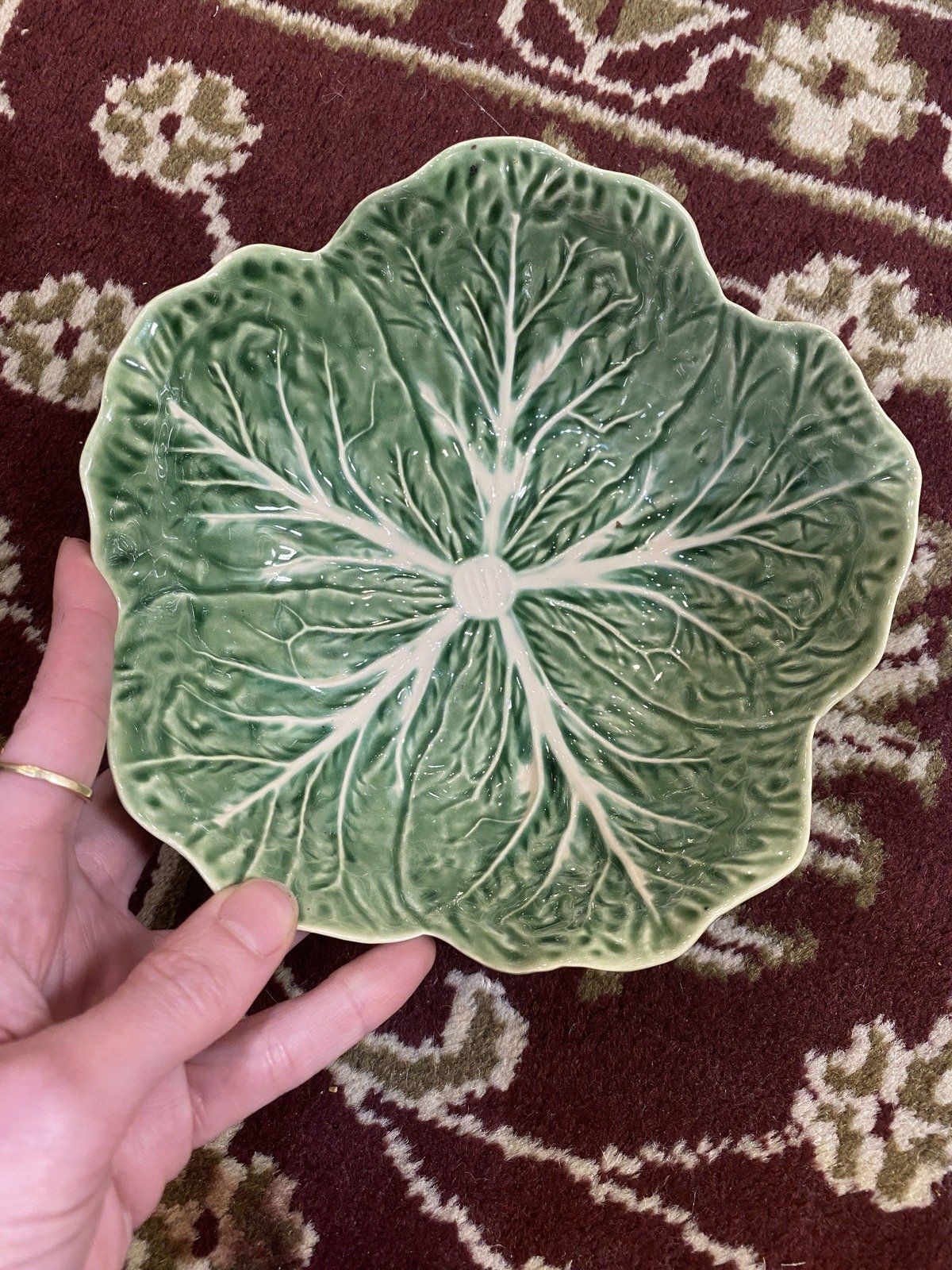 Bordallo Pinheiro Portugal Majolica Small Cabbage Leaf Bowl 6.5 8