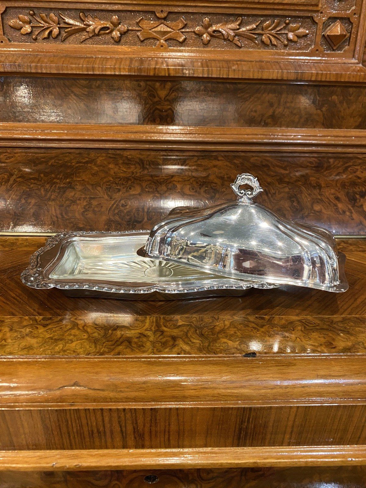 Vintage Ornamental Silver Plated Butter Dish w Glass Insert 2