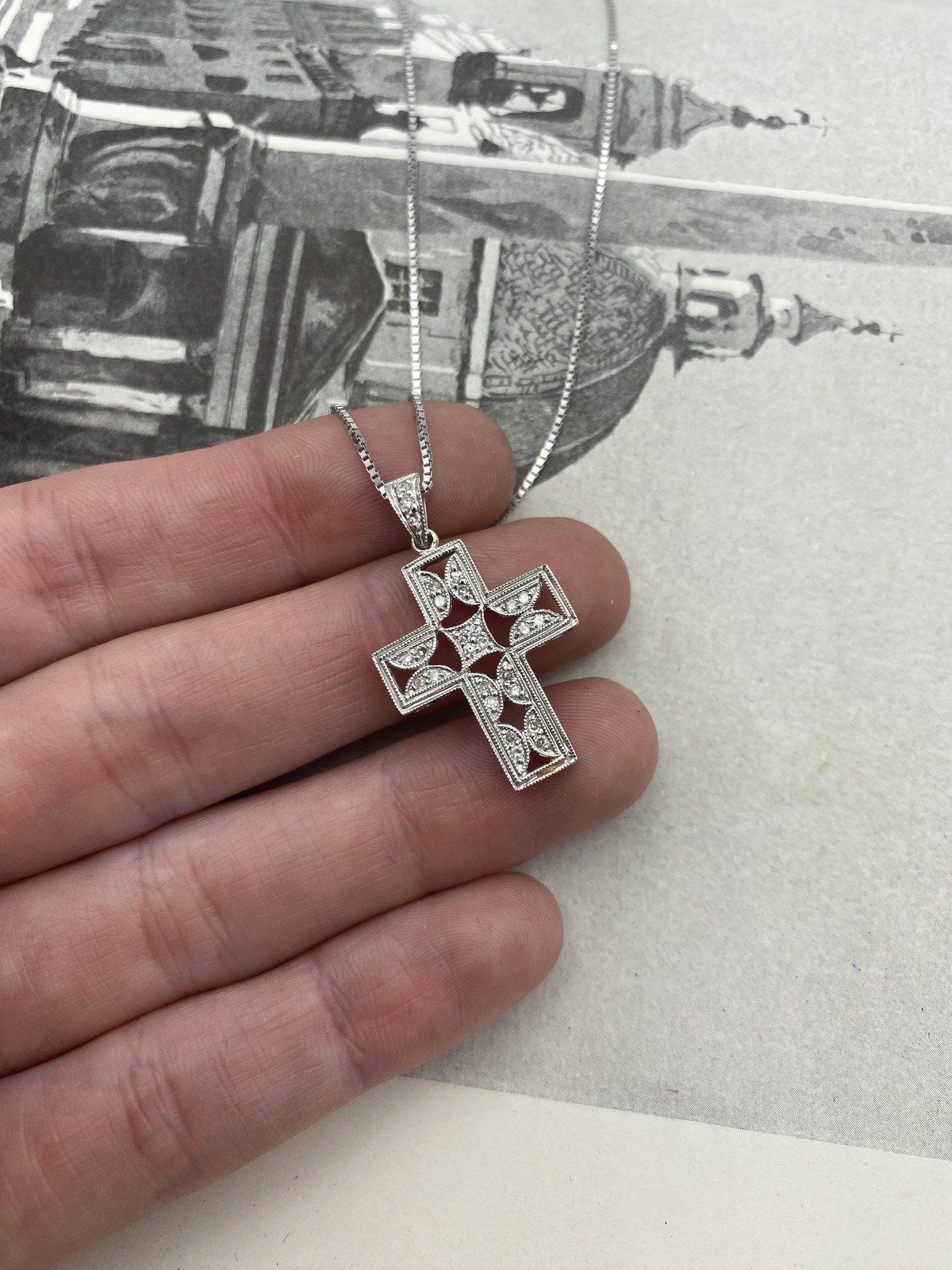 14k White Gold 20L Reticulated 1L Pave Diamond Cross Necklace 2