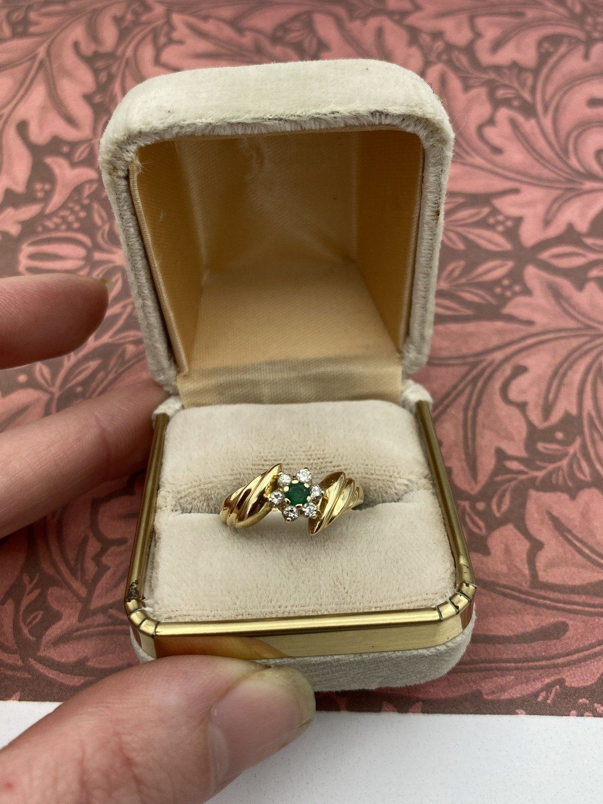 Vintage 14k Gold Emerald + Diamond Flower Ring w Fluted Bypass Shoulders #2605 5